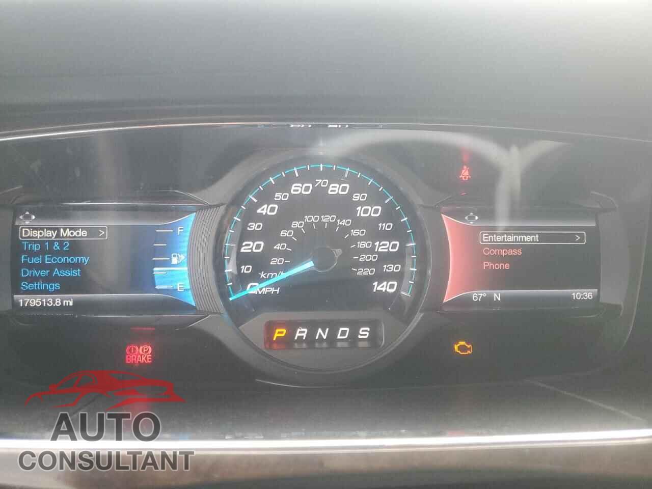 FORD TAURUS 2017 - 1FAHP2F82HG123444