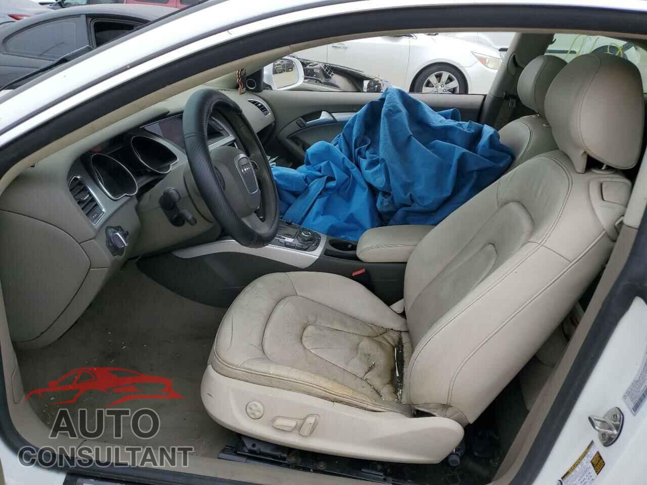 AUDI A5 2012 - WAULFAFR7CA042930