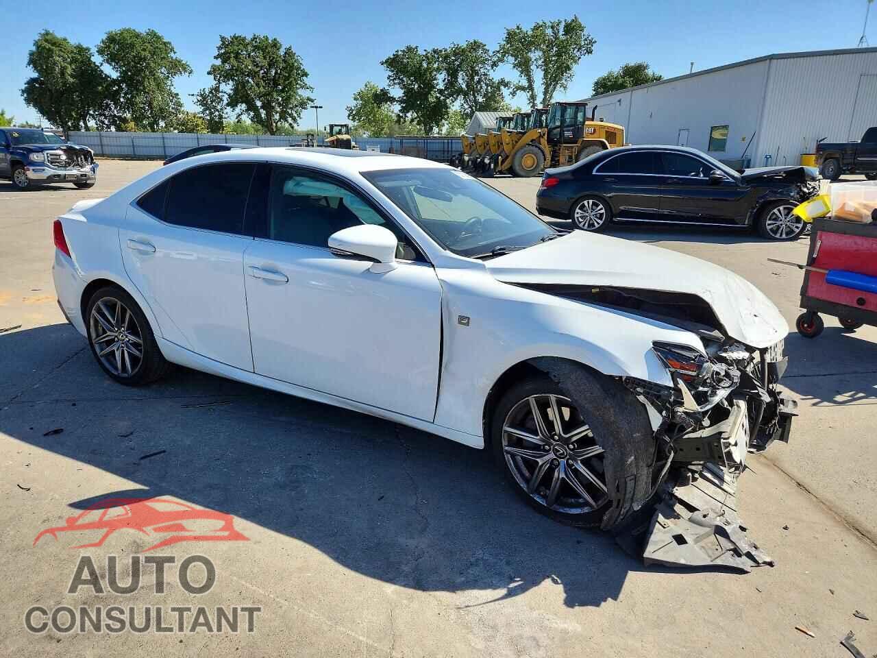 LEXUS IS 2018 - JTHBA1D23J5065886