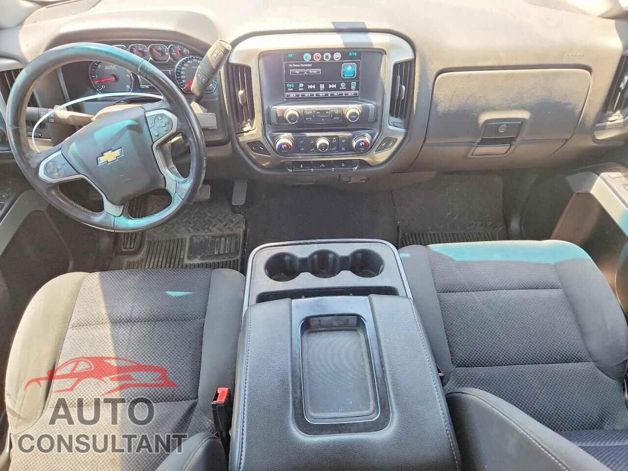 CHEVROLET SILVERADO 2018 - 1GCVKREC7JZ218912
