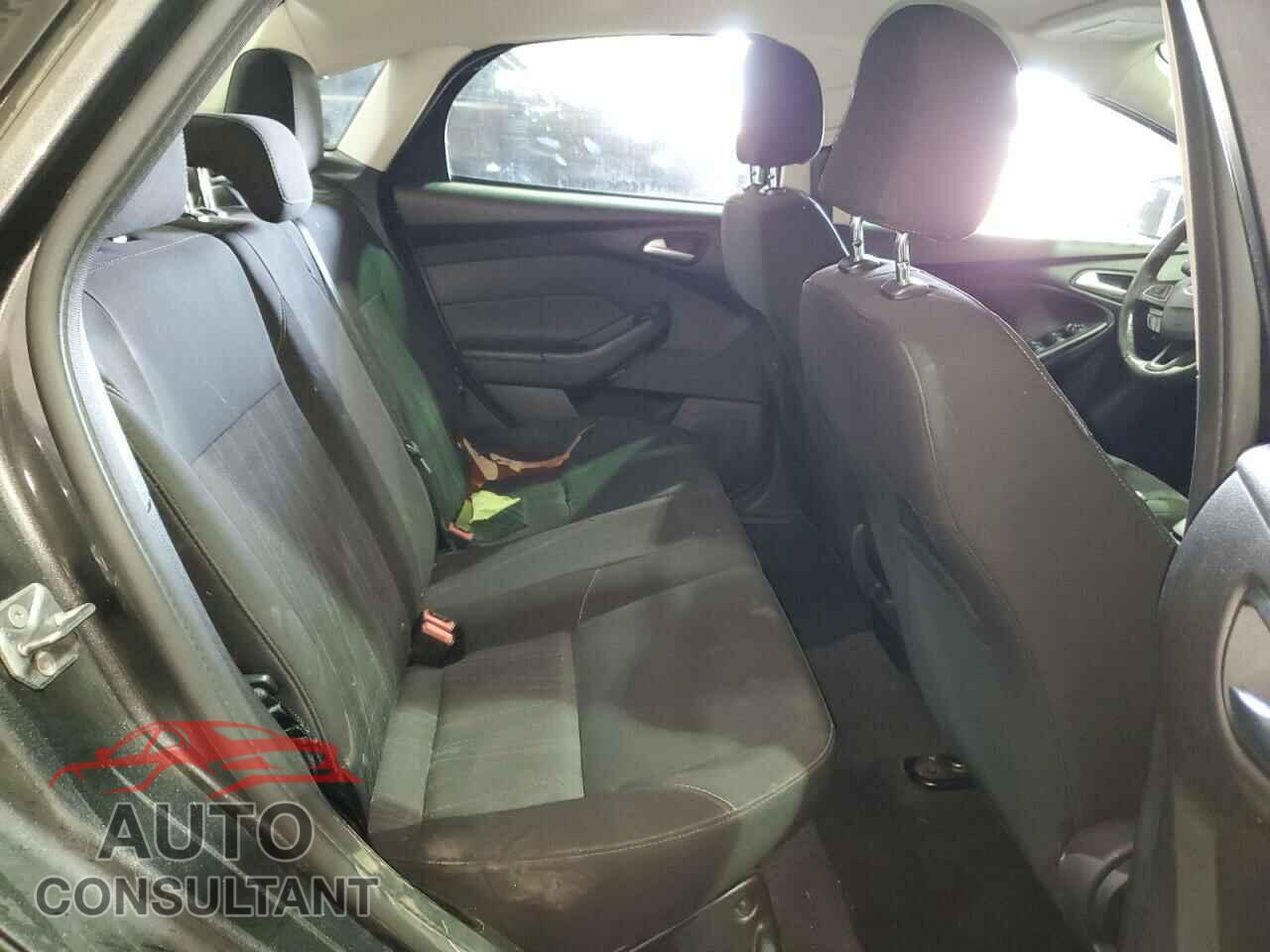 FORD FOCUS 2016 - 1FADP3F21GL368922