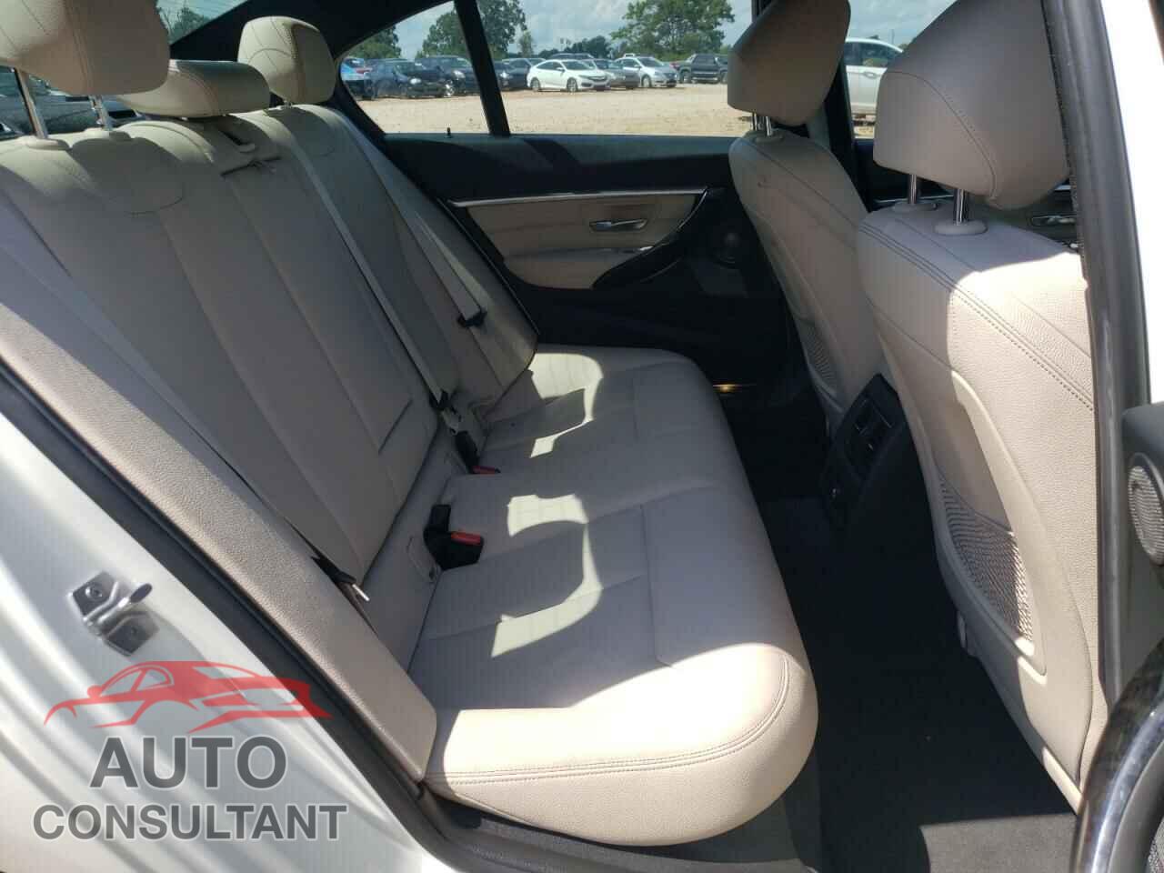 BMW 3 SERIES 2016 - WBA8E9G58GNT87949