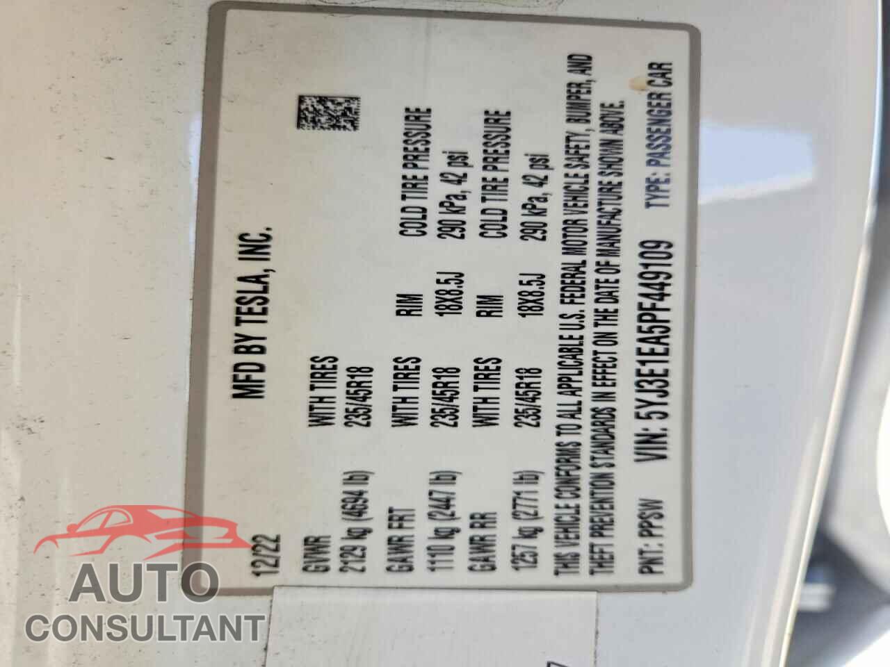 TESLA MODEL 3 2023 - 5YJ3E1EA5PF449109