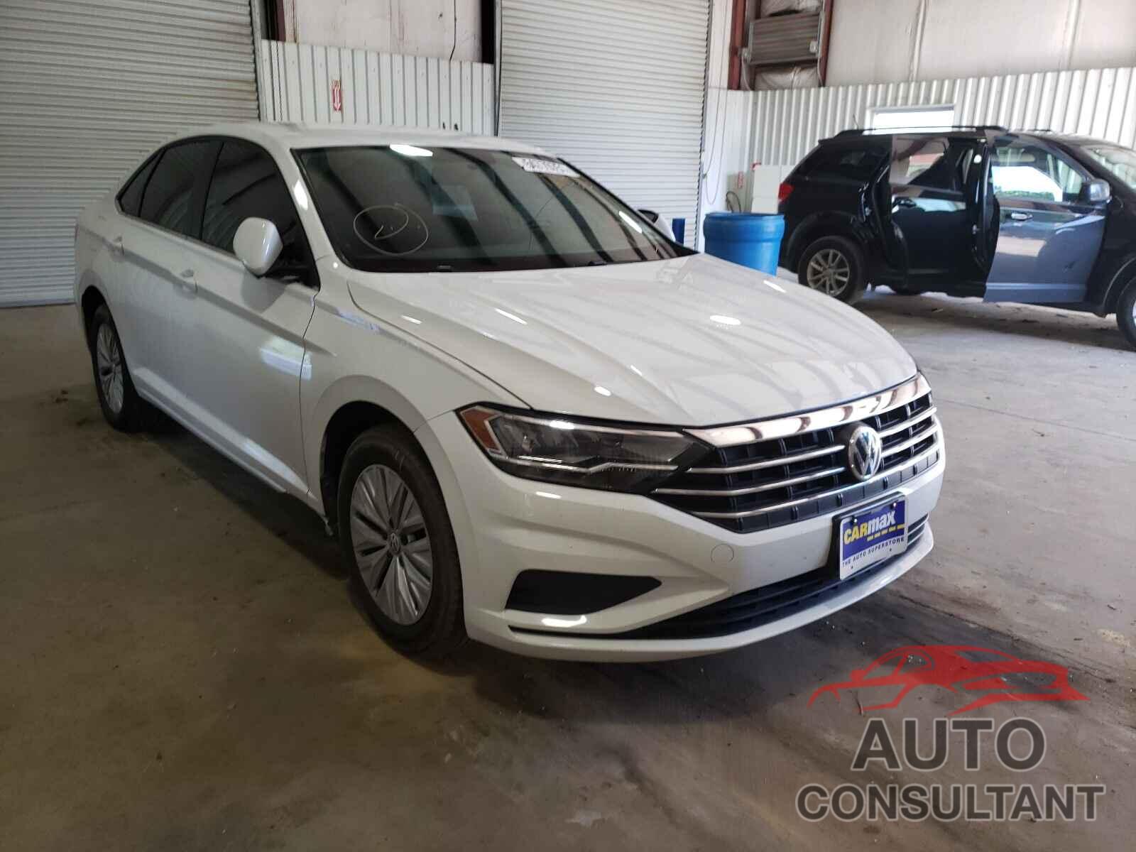 VOLKSWAGEN JETTA 2019 - 3VWC57BU6KM121023