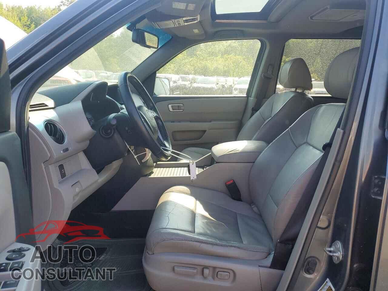 HONDA PILOT 2011 - 5FNYF4H68BB096689