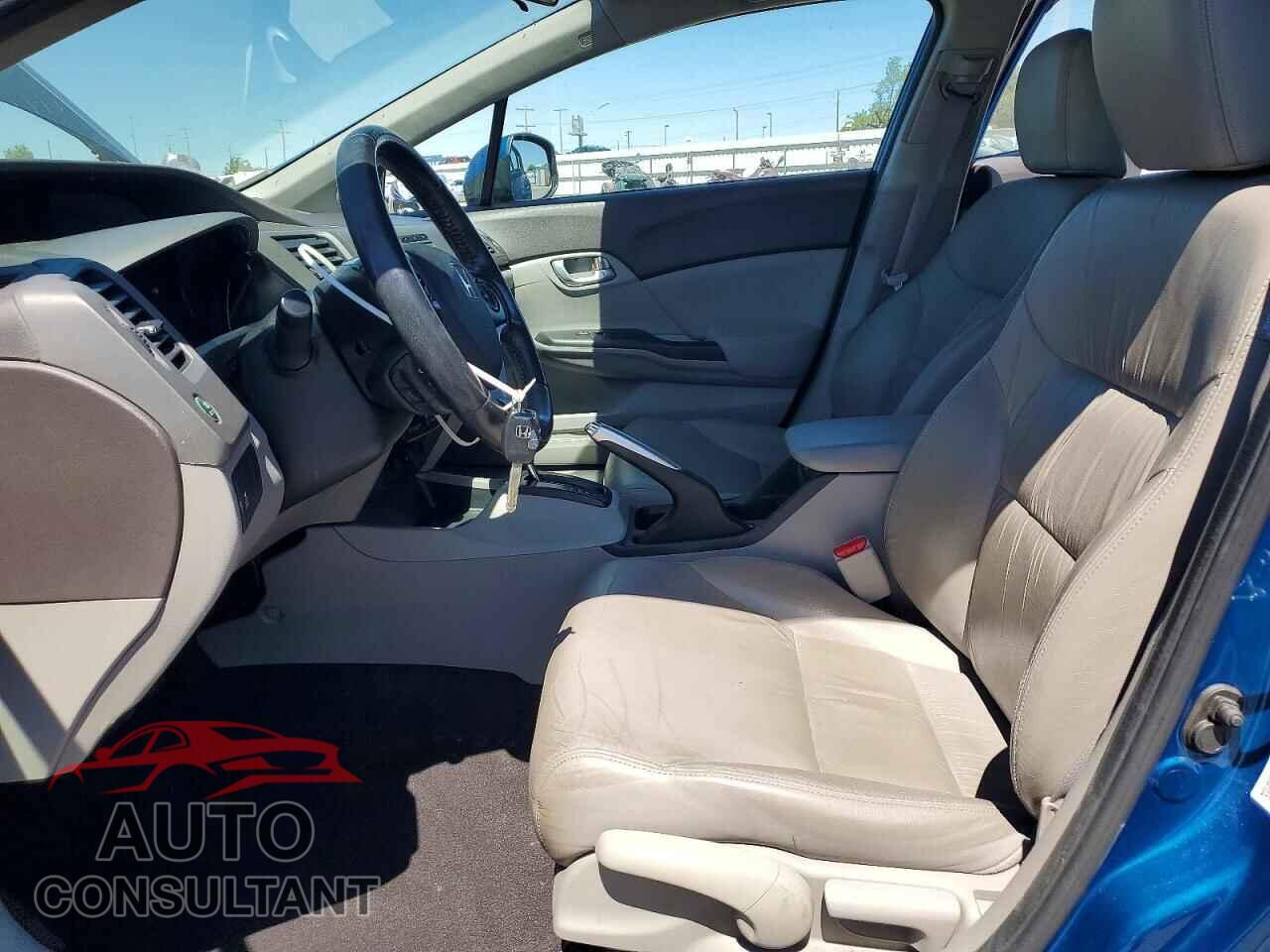 HONDA CIVIC 2012 - 2HGFB2F96CH549077