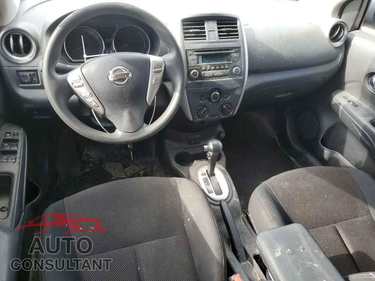 NISSAN VERSA 2017 - 3N1CN7AP3HL814938