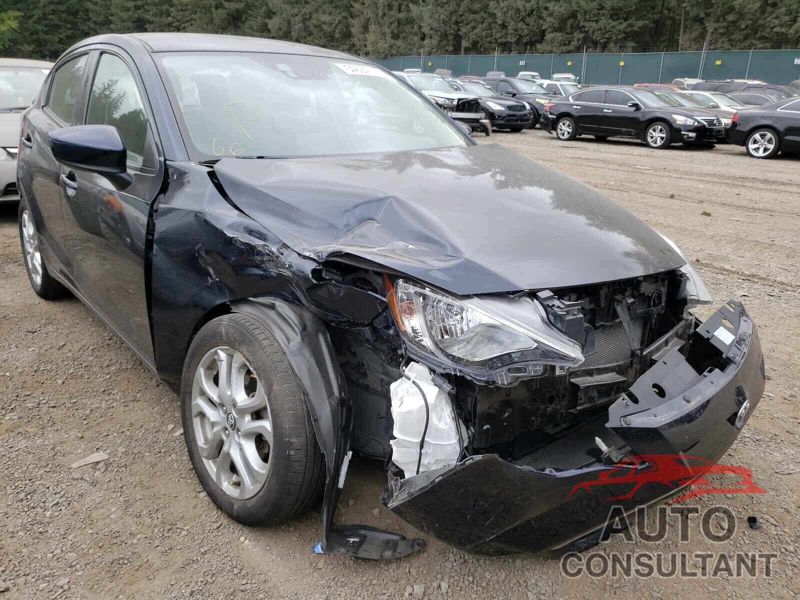 TOYOTA YARIS 2017 - 3MYDLBYV9HY186483