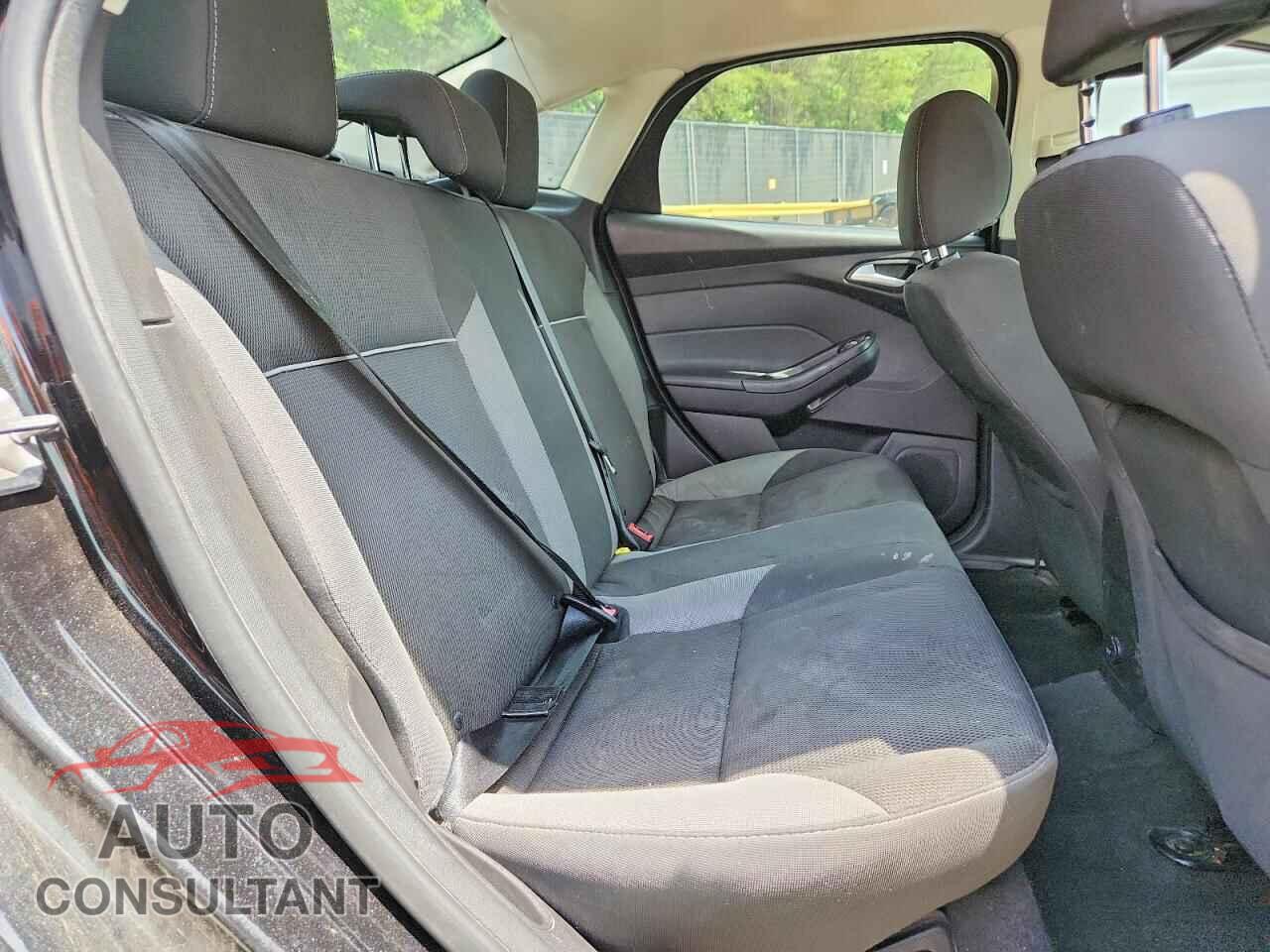 FORD FOCUS 2014 - 1FADP3F21EL181256