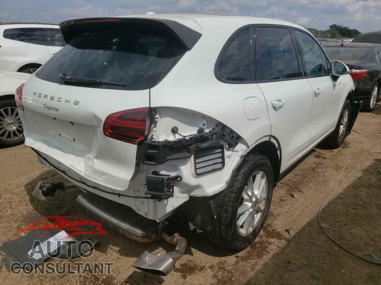PORSCHE CAYENNE 2016 - WP1AA2A21GKA09638