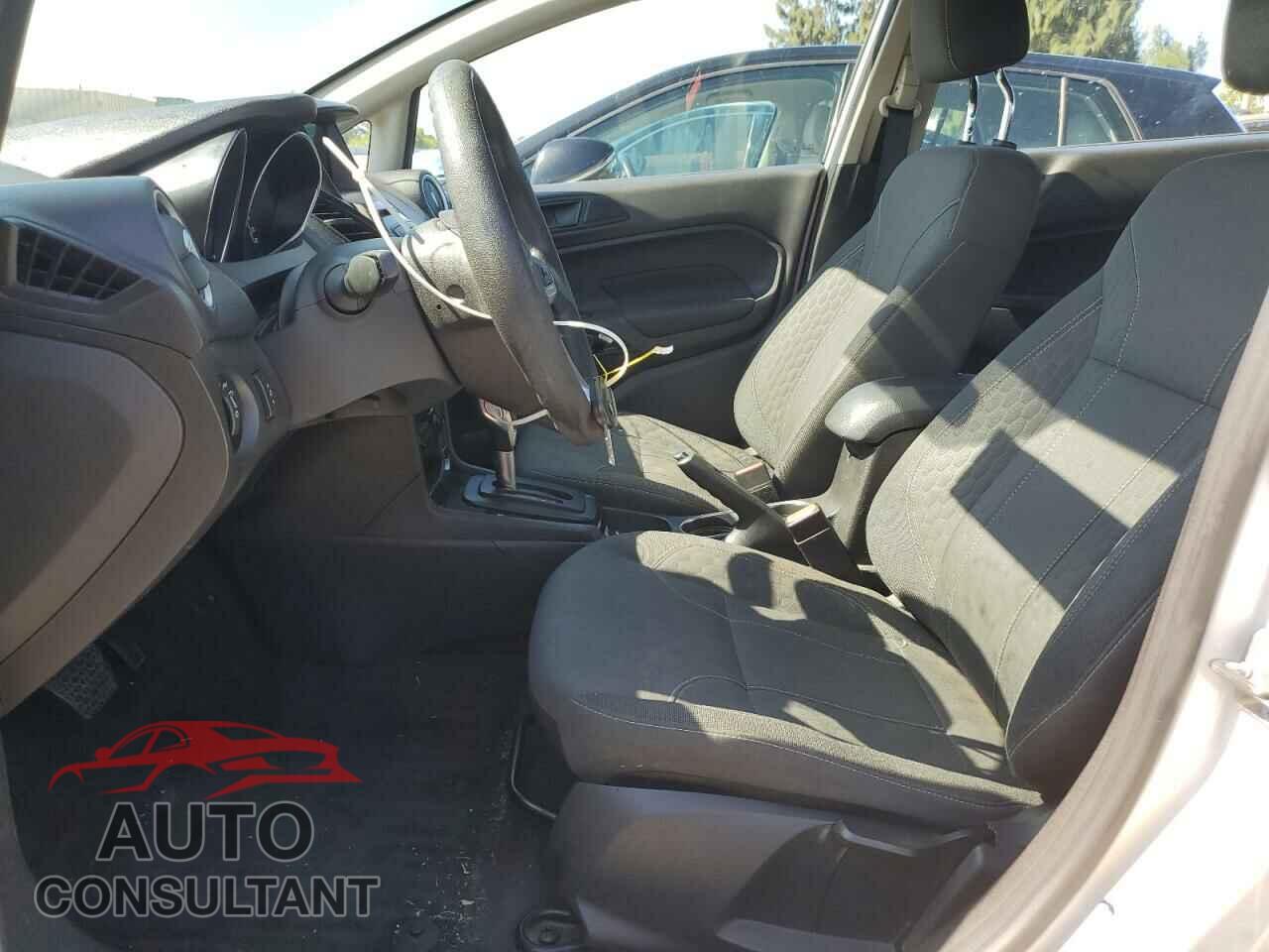 FORD FIESTA 2019 - 3FADP4EJ5KM106732