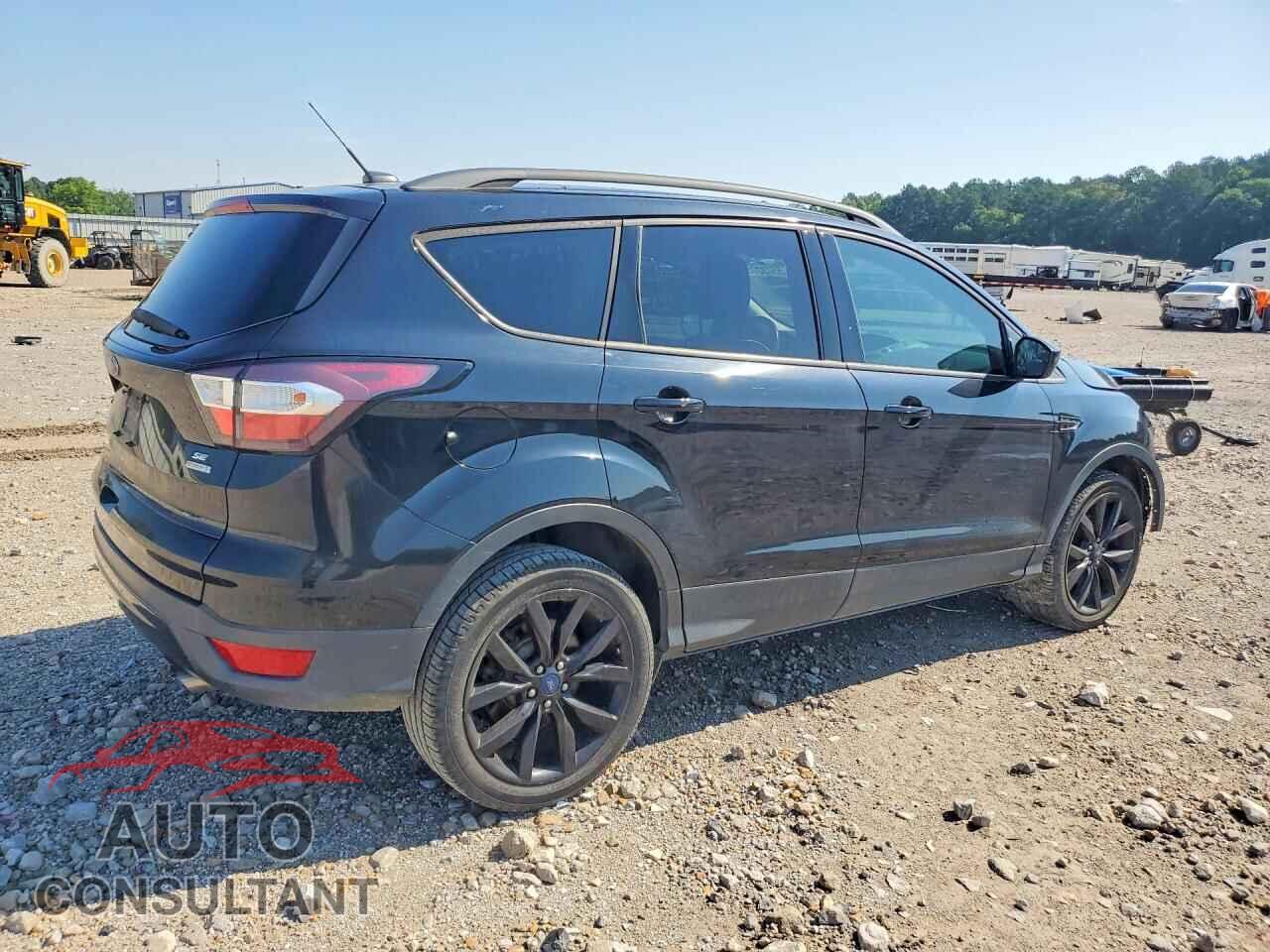 FORD ESCAPE 2018 - 1FMCU0GD5JUB54185