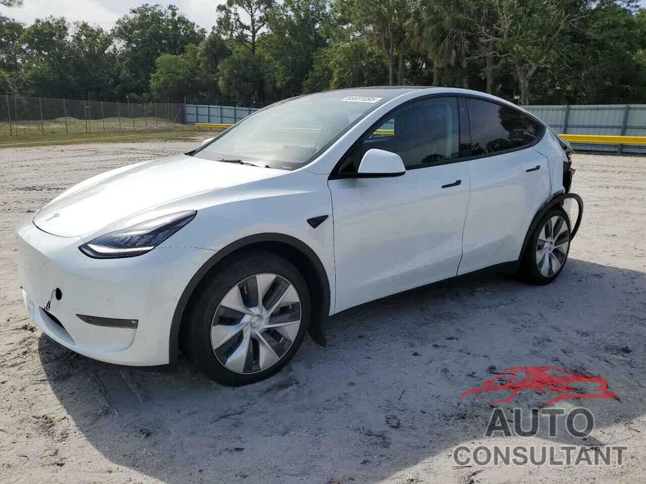TESLA MODEL Y 2021 - 5YJYGDEE8MF142033