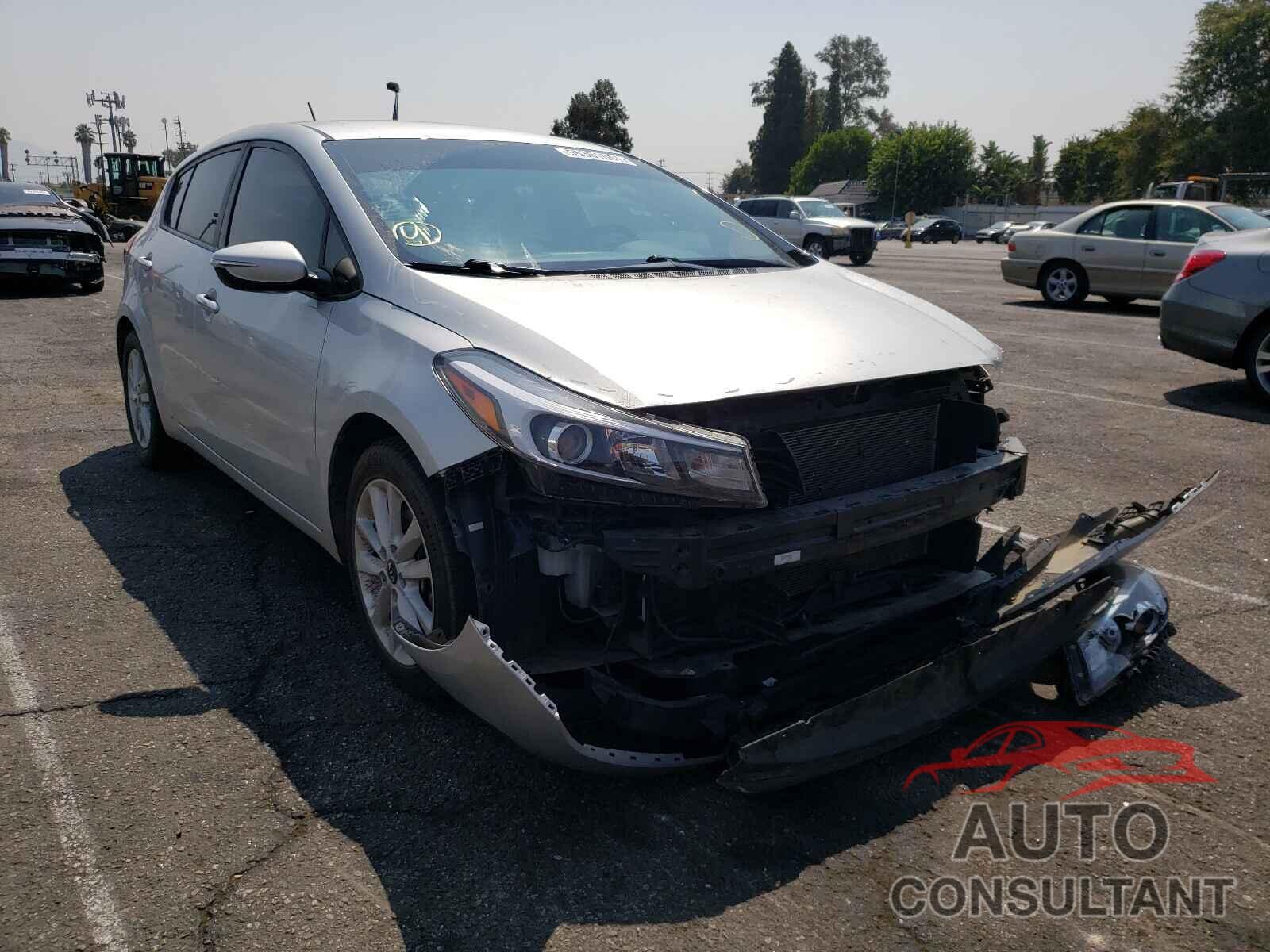 KIA FORTE 2017 - KNAFK5A8XH5685271