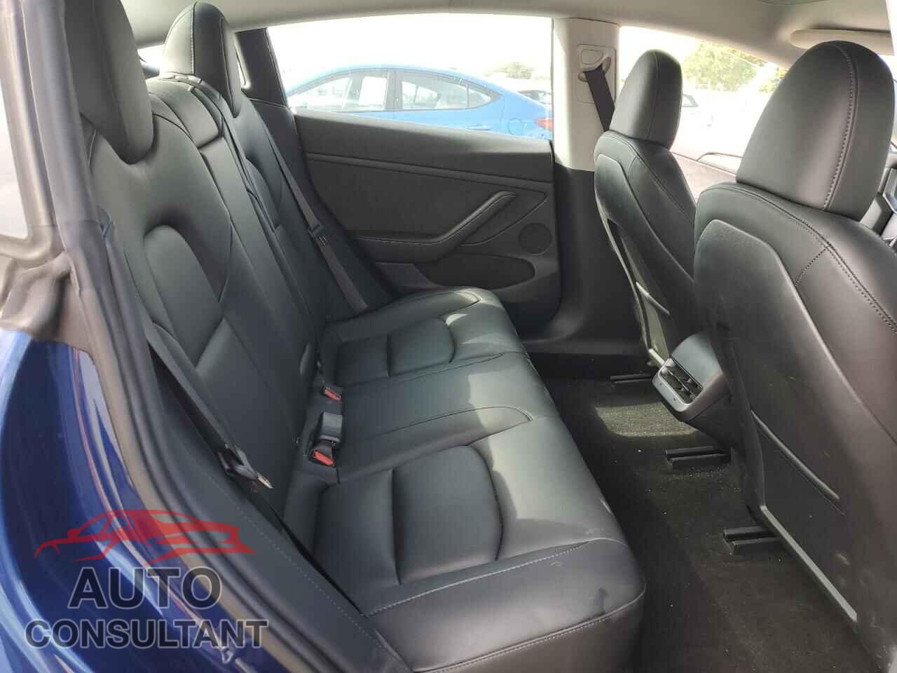 TESLA MODEL 3 2023 - 5YJ3E1EA4PF695083