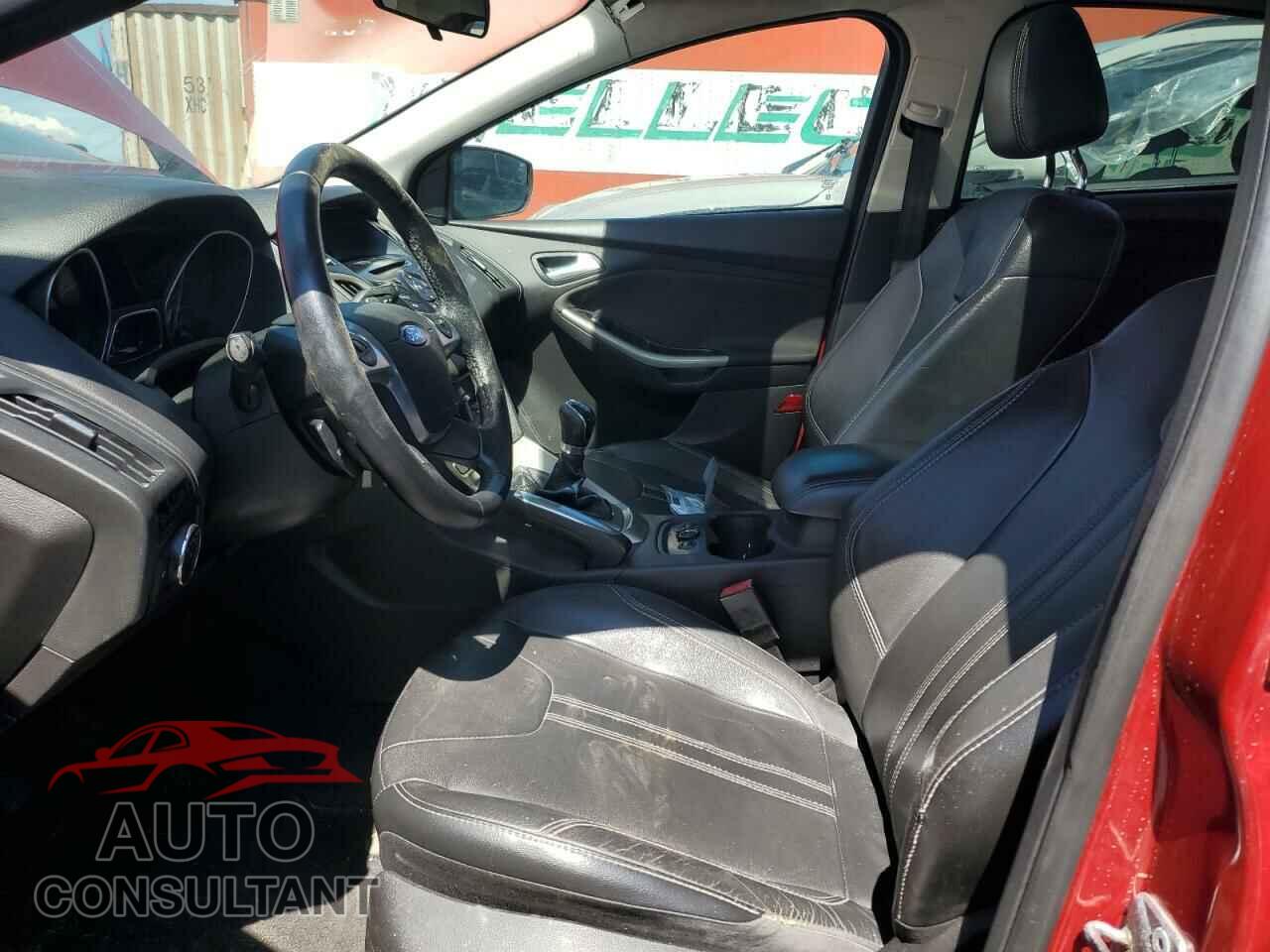 FORD FOCUS 2012 - 1FAHP3M22CL376512