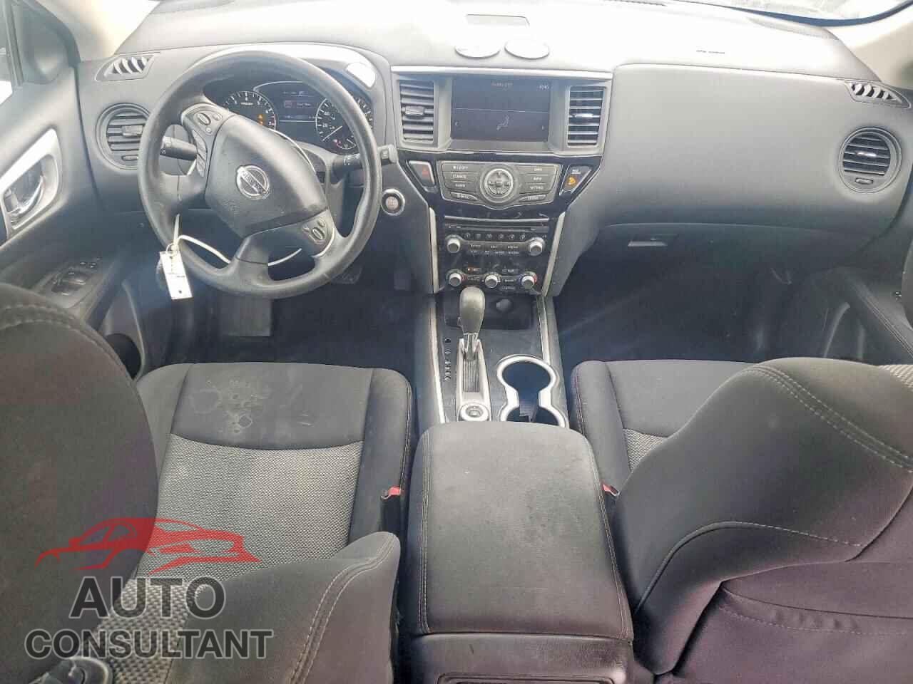 NISSAN PATHFINDER 2017 - 5N1DR2MM3HC908867