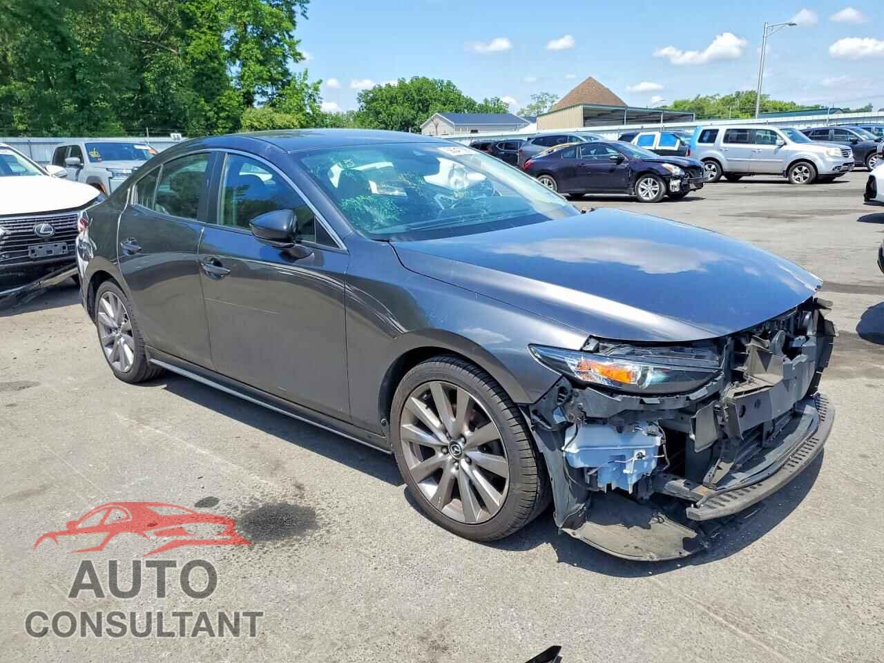 MAZDA 3 2019 - JM1BPBAM3K1120857