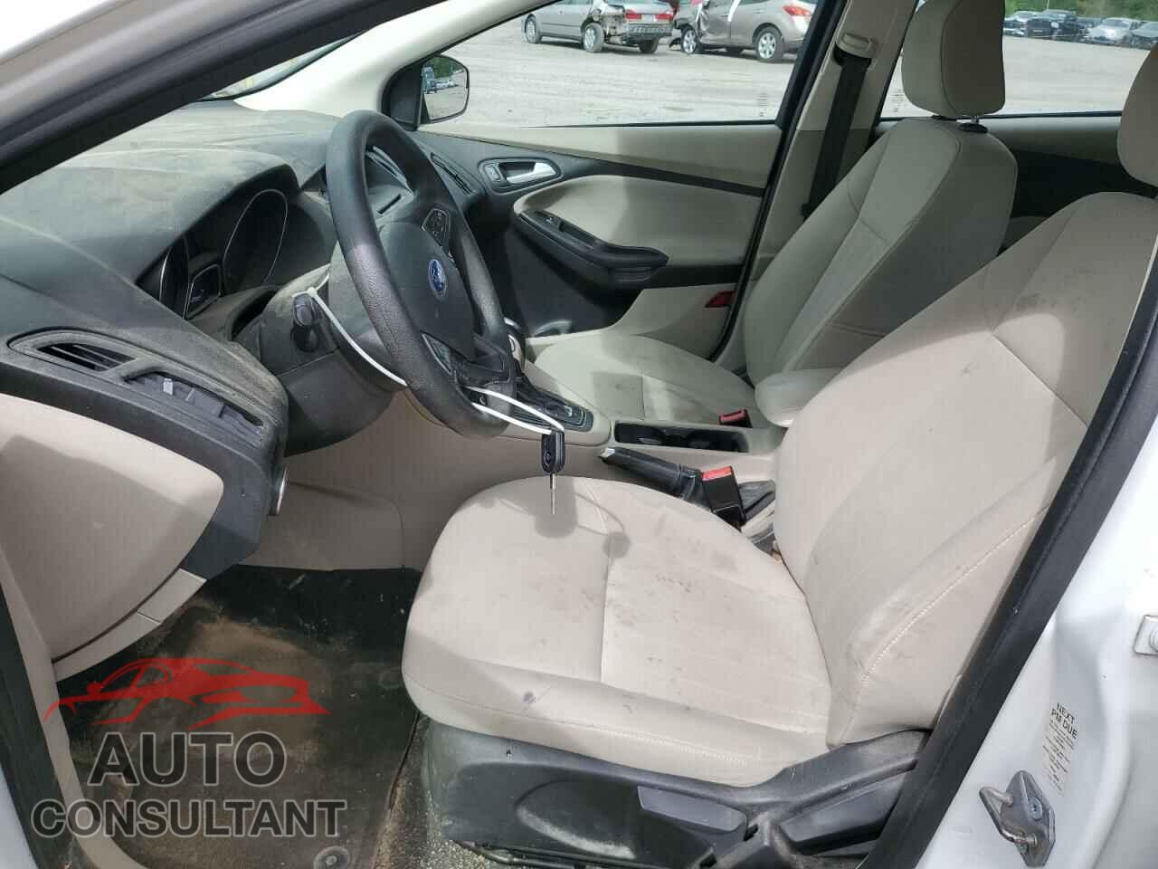 FORD FOCUS 2015 - 1FADP3K23FL262783