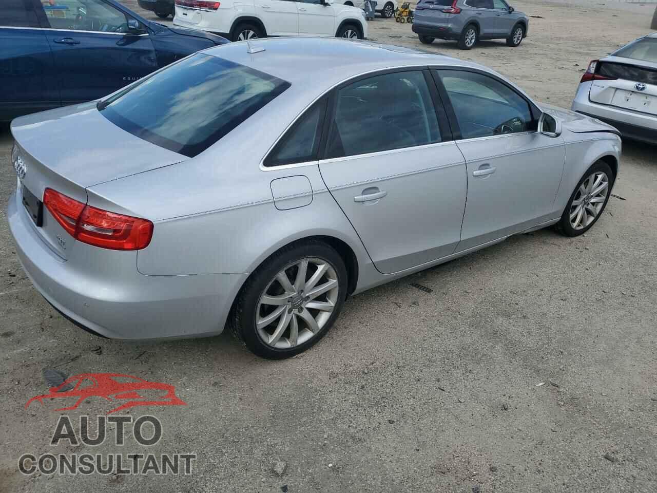 AUDI A4 2013 - WAUFFAFL9DN027798