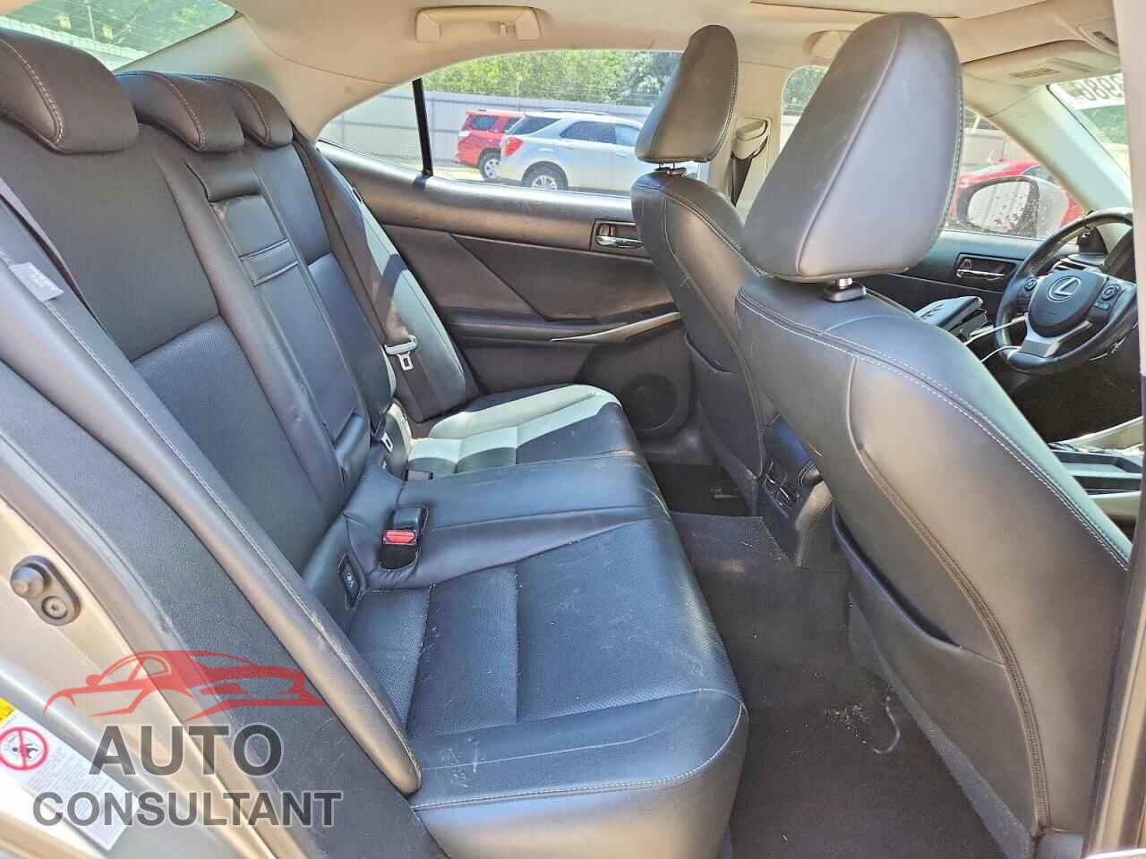 LEXUS IS 2014 - JTHBF1D29E5040255