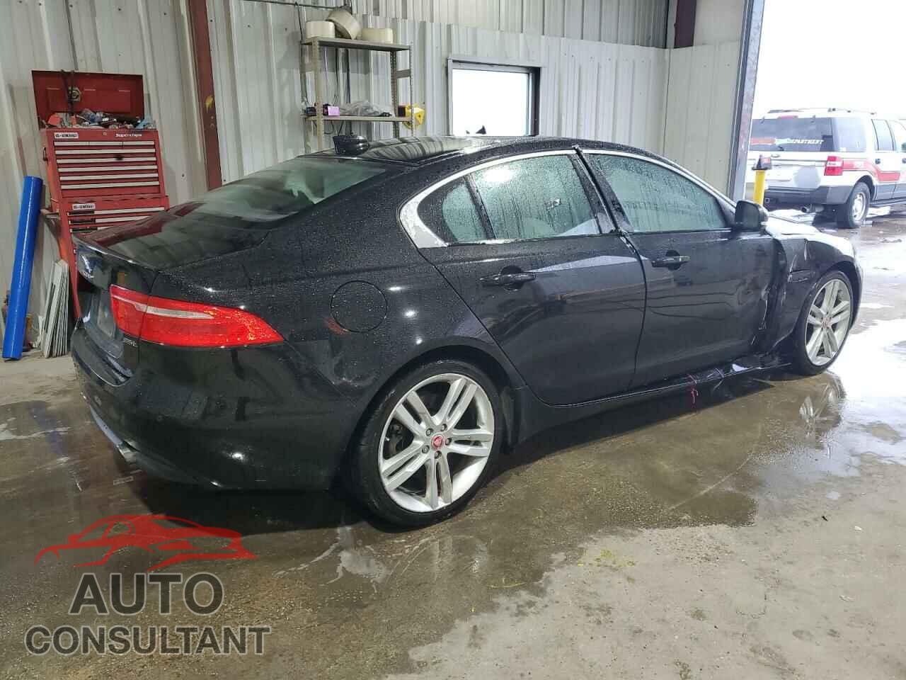 JAGUAR XE 2017 - SAJAD4BV5HCP10466