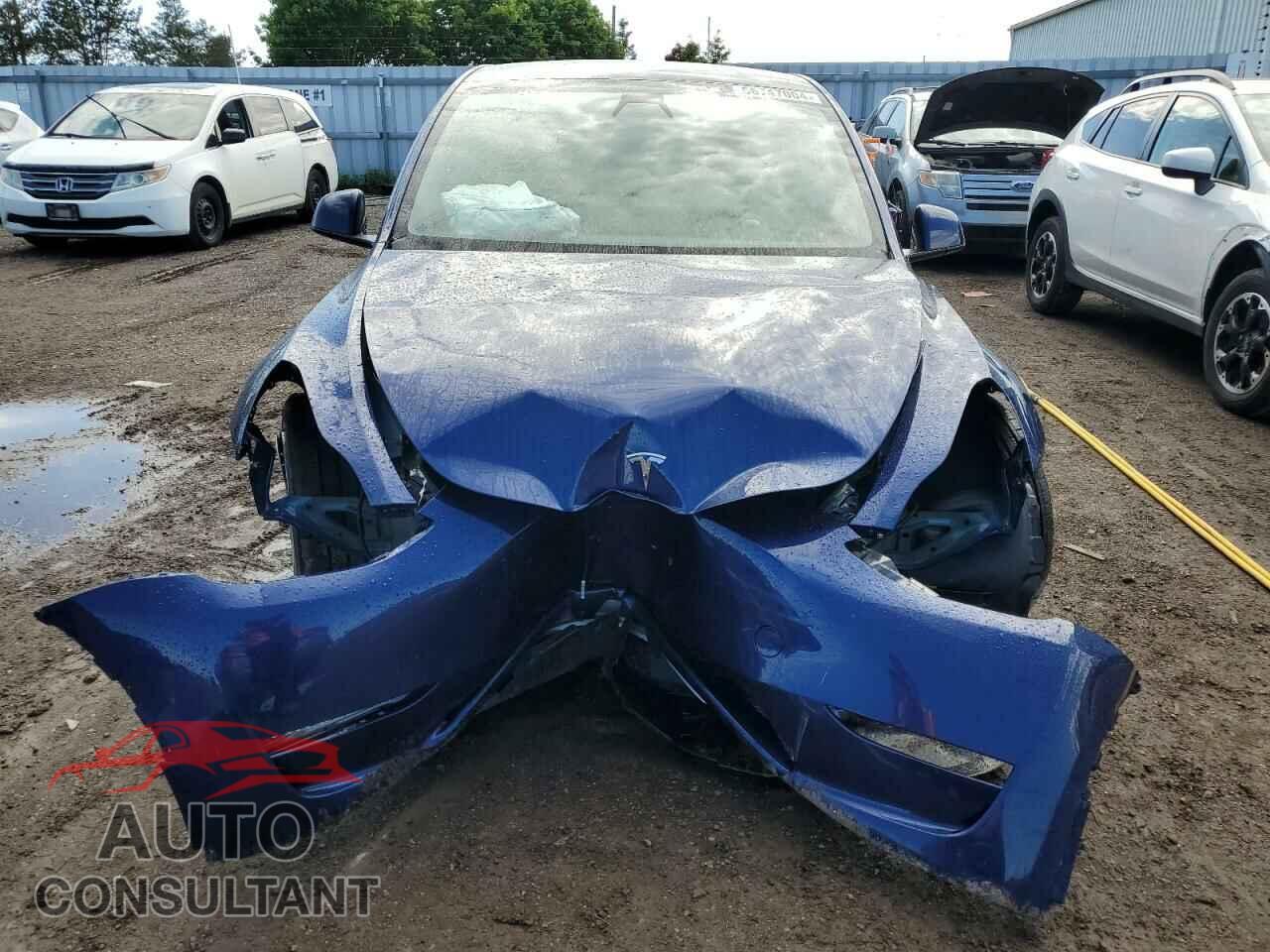 TESLA MODEL Y 2023 - LRWYGDFD0PC967763