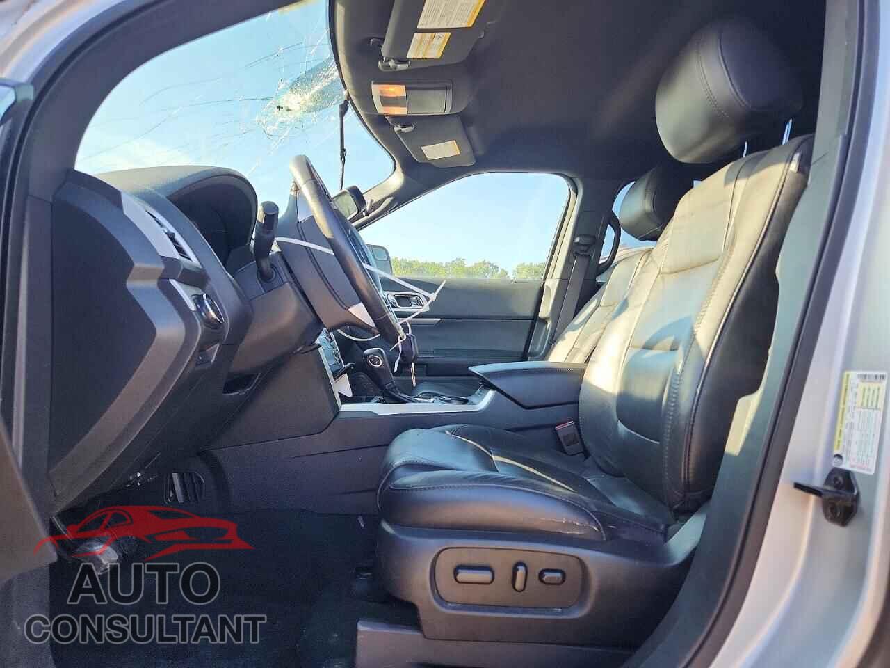 FORD EXPLORER 2015 - 1FM5K7D88FGA27094
