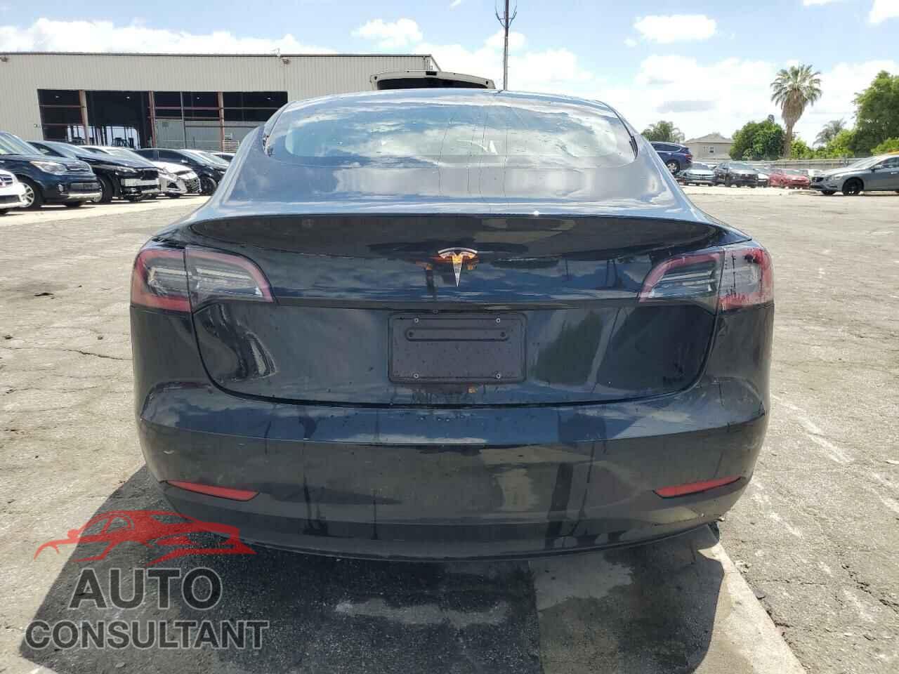 TESLA MODEL 3 2023 - 5YJ3E1EA8PF455826
