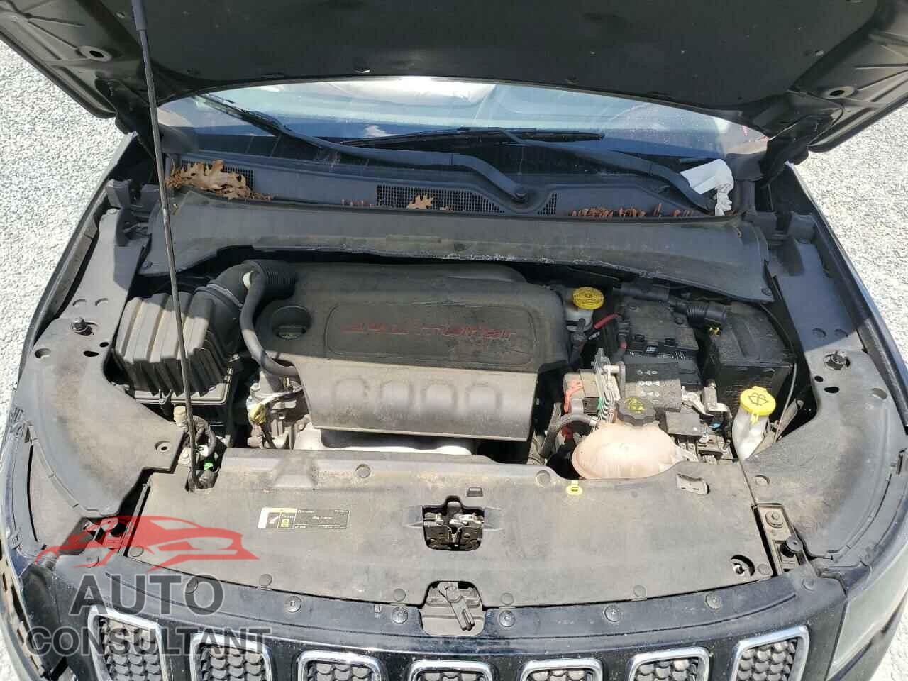 JEEP COMPASS 2018 - 3C4NJCBBXJT181969