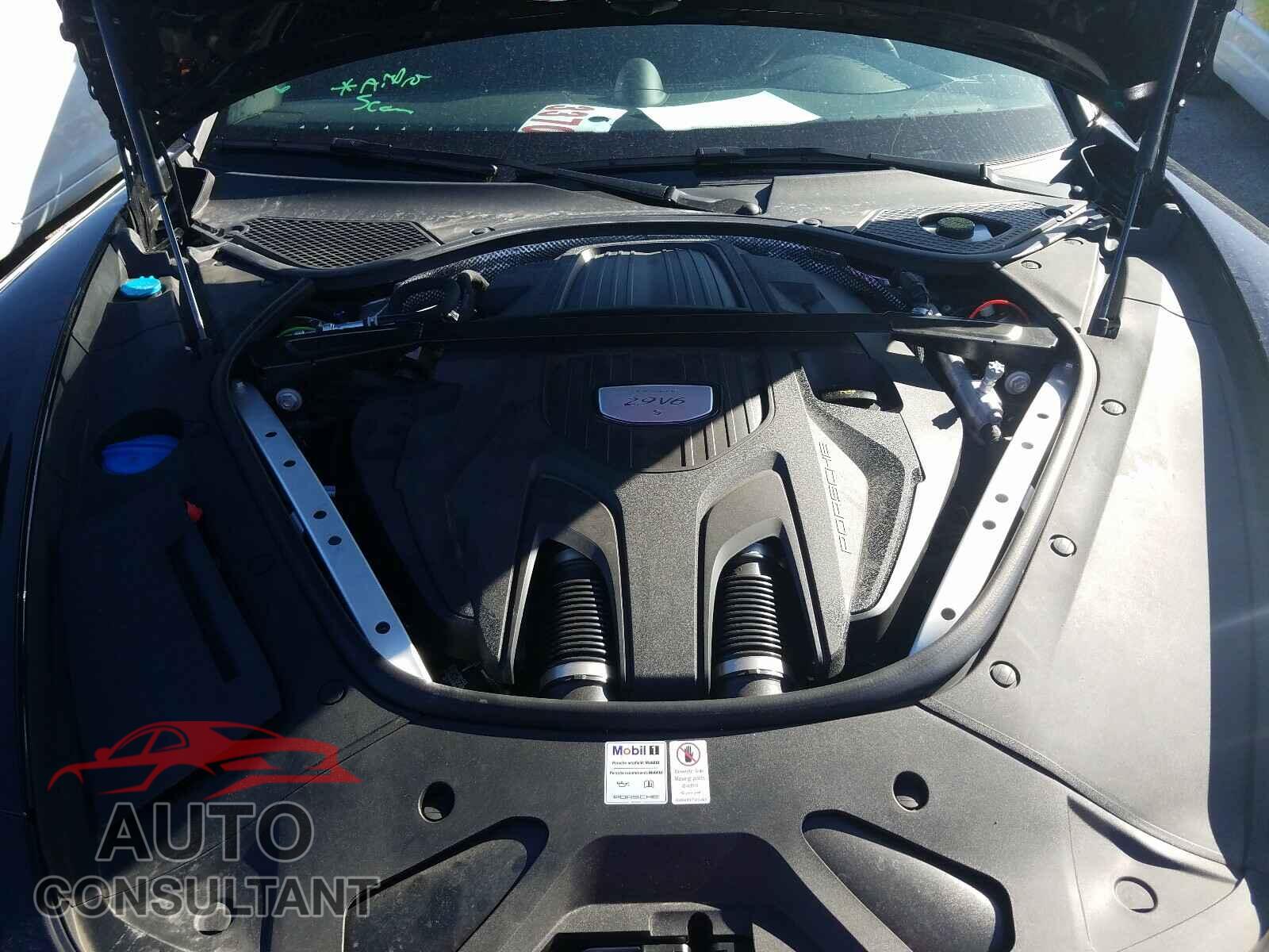 PORSCHE PANAMERA 2018 - WP0AB2A72JL135745