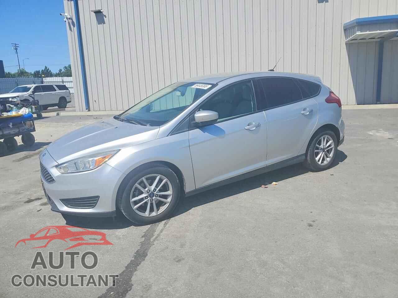 FORD FOCUS 2018 - 1FADP3K26JL304520