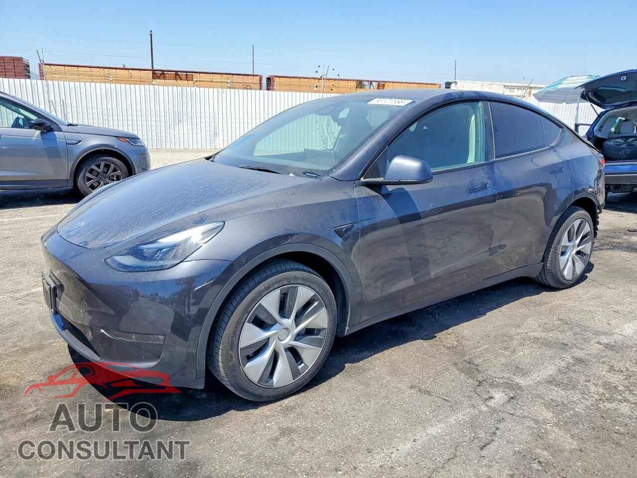 TESLA MODEL Y 2024 - 7SAYGAEE8RF037534