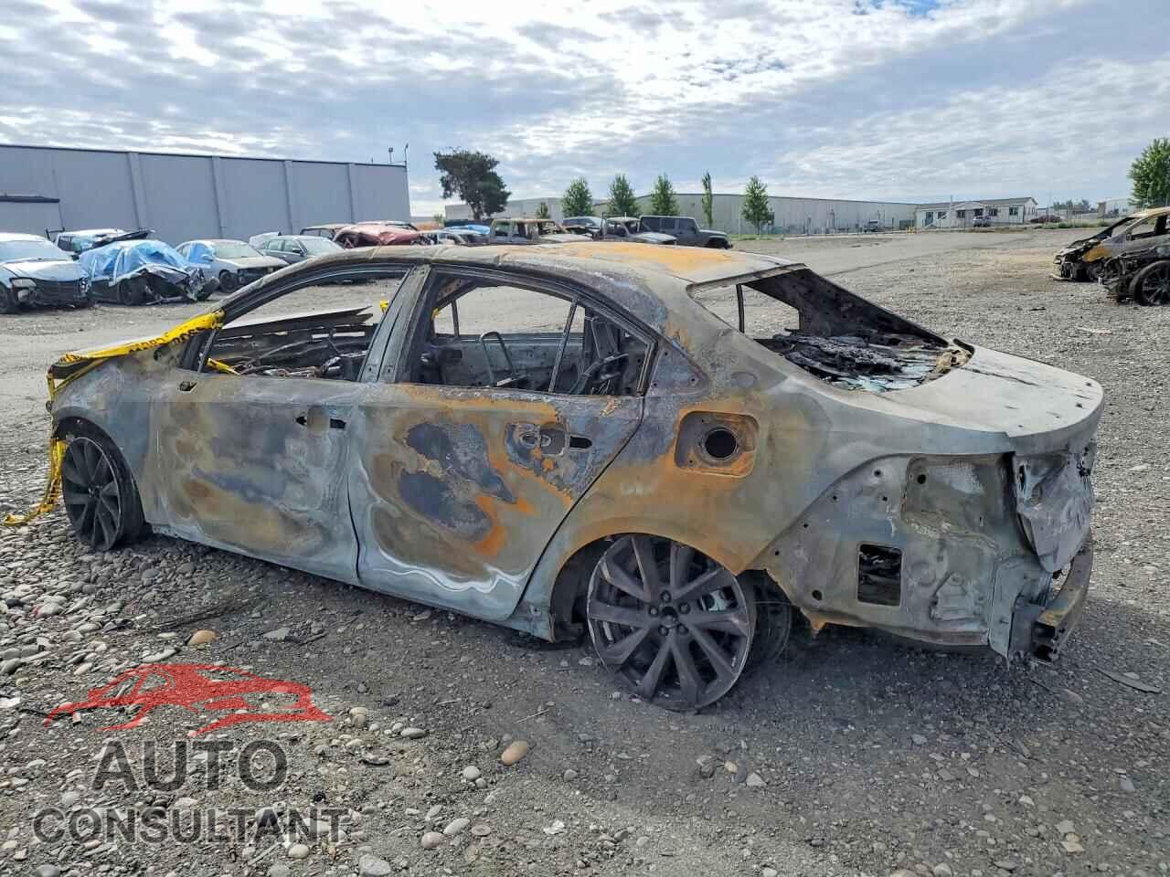 TOYOTA COROLLA 2021 - 5YFT4MCE9MP092012