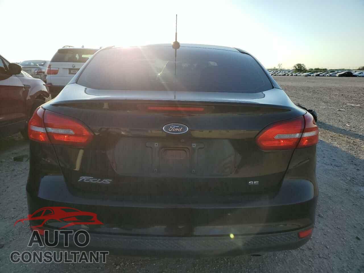 FORD FOCUS 2017 - 1FADP3F25HL219608