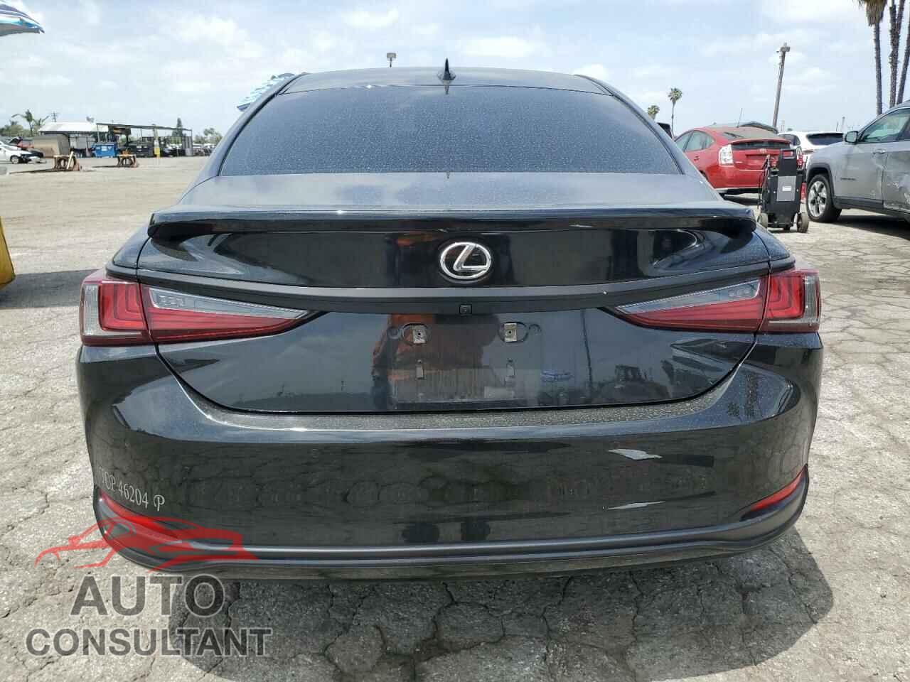 LEXUS ES300 2024 - 58ADA1C19RU045411