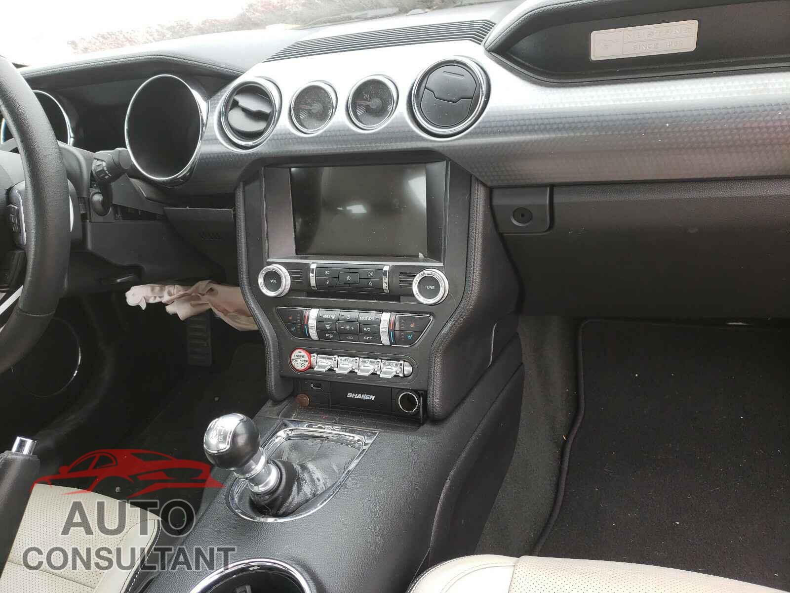FORD MUSTANG 2017 - 1FA6P8CF6H5272173