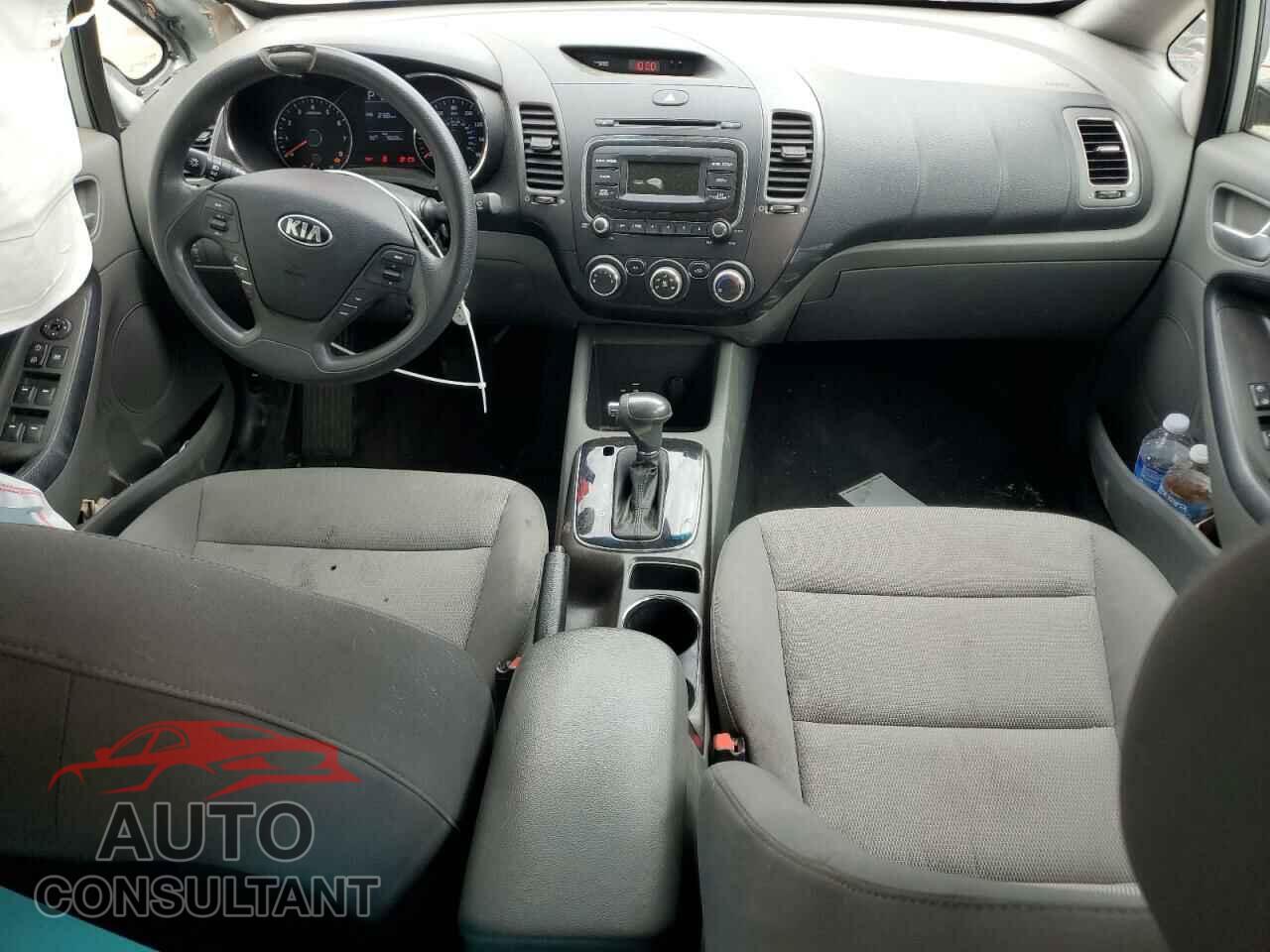 KIA FORTE 2017 - 3KPFK4A73HE018776