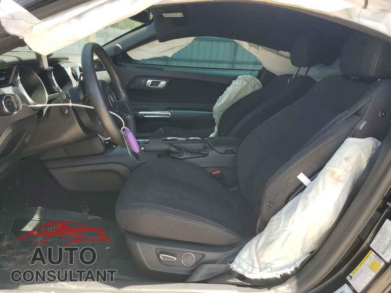 FORD MUSTANG 2018 - 1FA6P8CF6J5102692