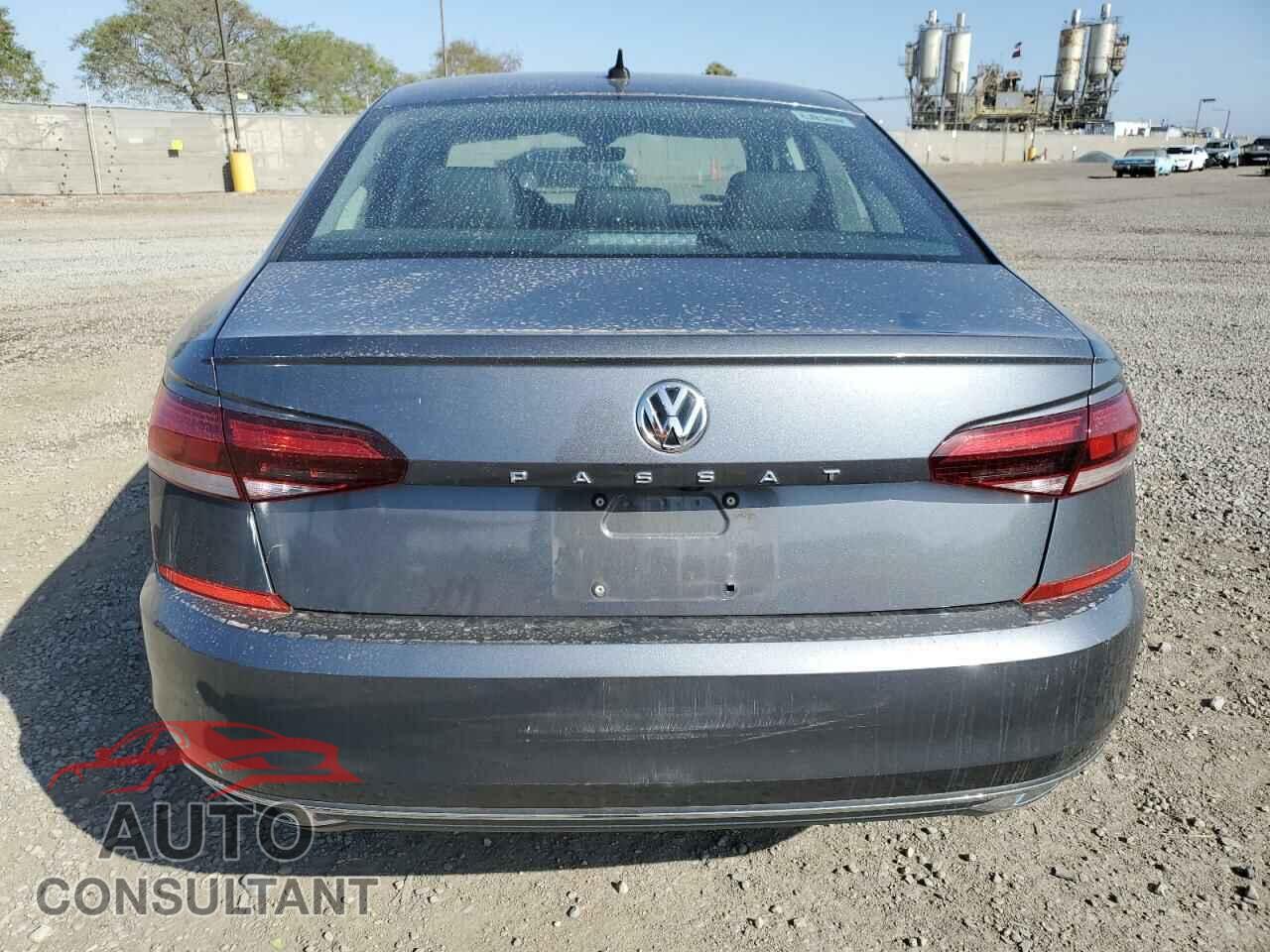 VOLKSWAGEN PASSAT 2022 - 1VWSA7A38NC006185