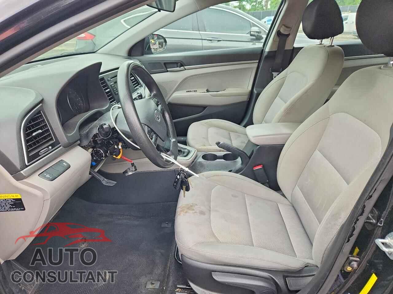 HYUNDAI ELANTRA 2017 - KMHD74LF2HU361069