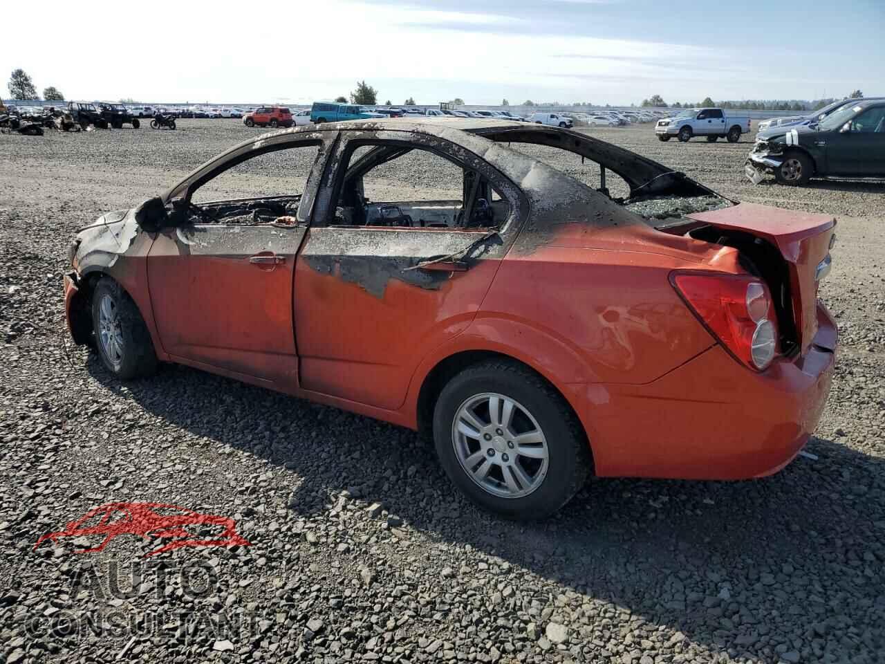CHEVROLET SONIC 2012 - 1G1JC5SH5C4108695