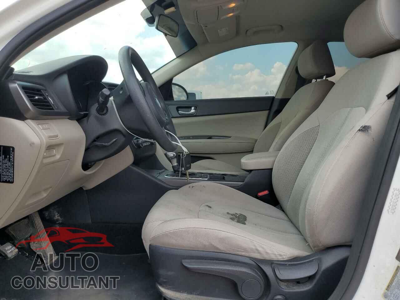KIA OPTIMA 2016 - KNAGT4L38G5085019