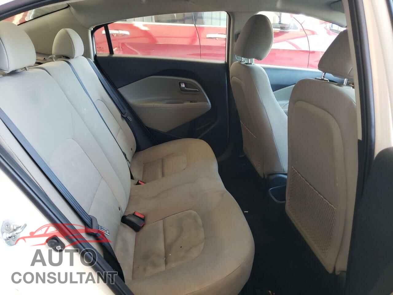 KIA RIO 2015 - KNADM4A34F6429201