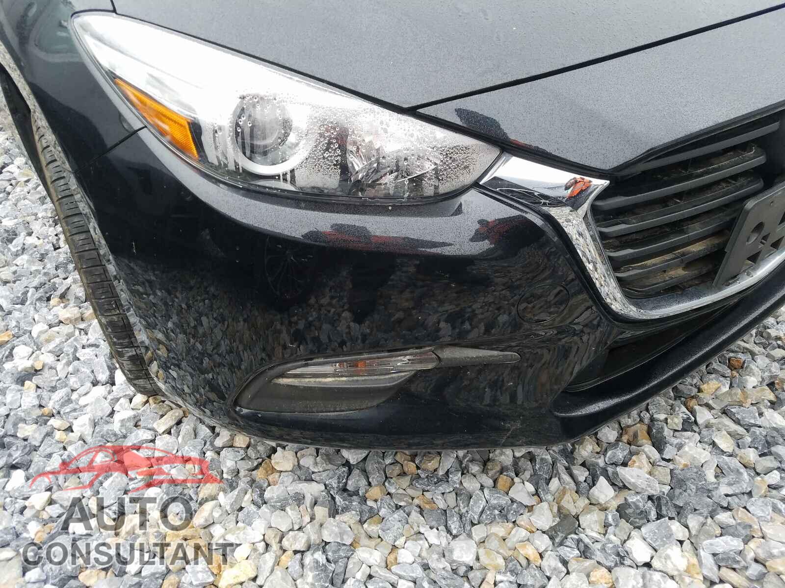 MAZDA 3 2017 - 3MZBN1L31HM155149