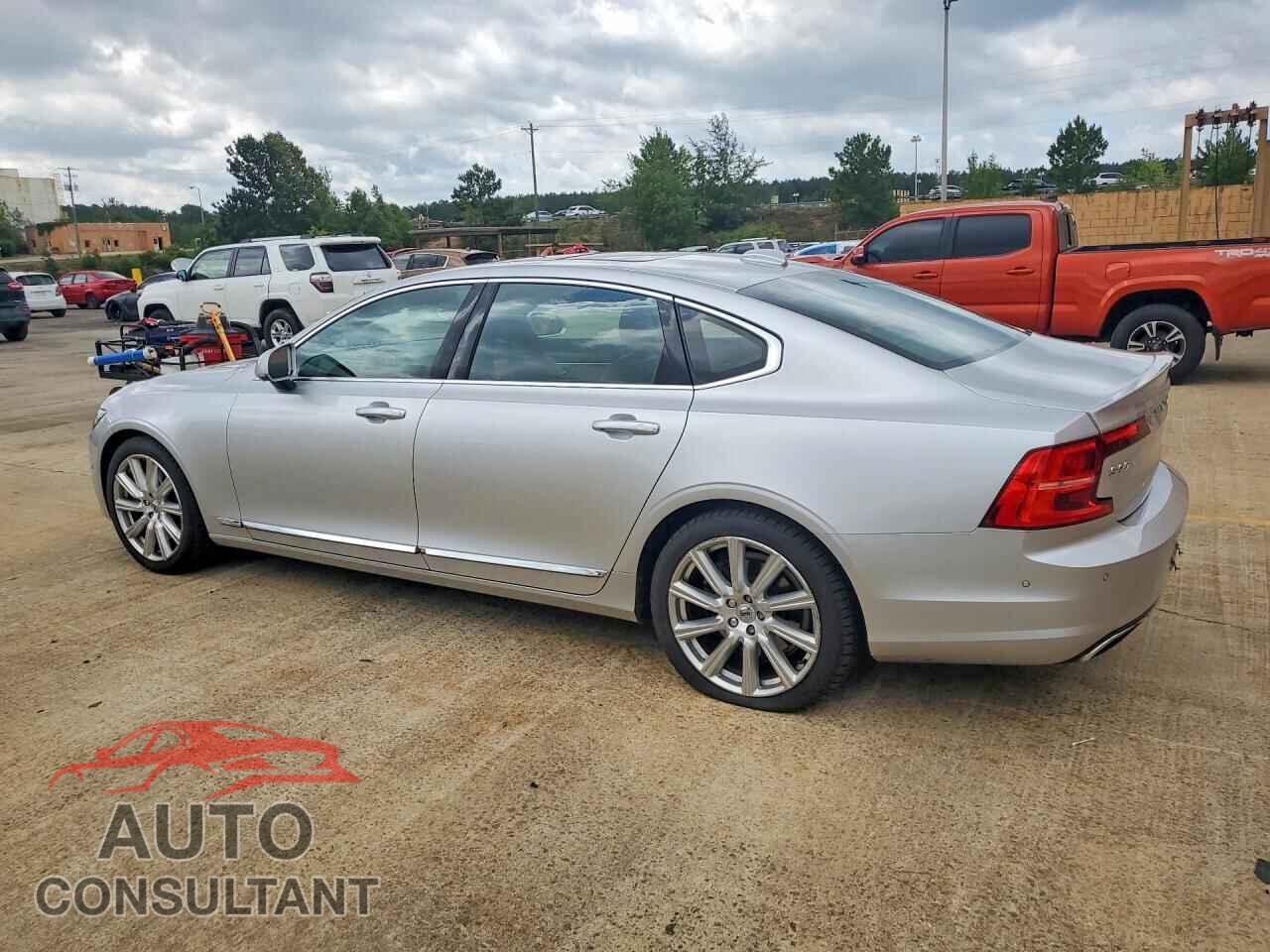 VOLVO S90 2018 - LVY992ML4JP004812