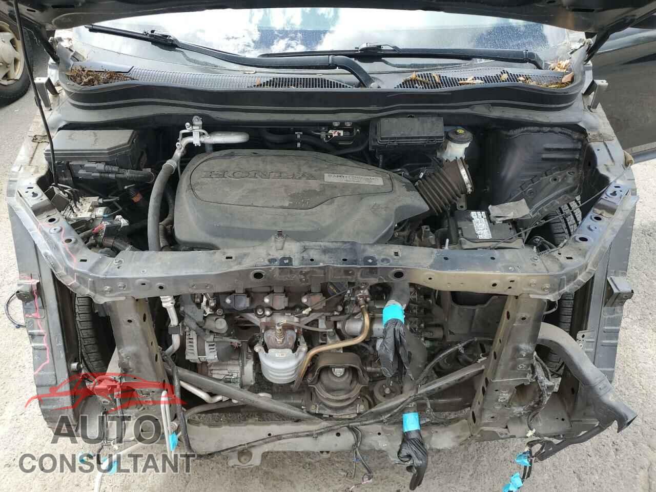HONDA PILOT 2017 - 5FNYF6H58HB018876