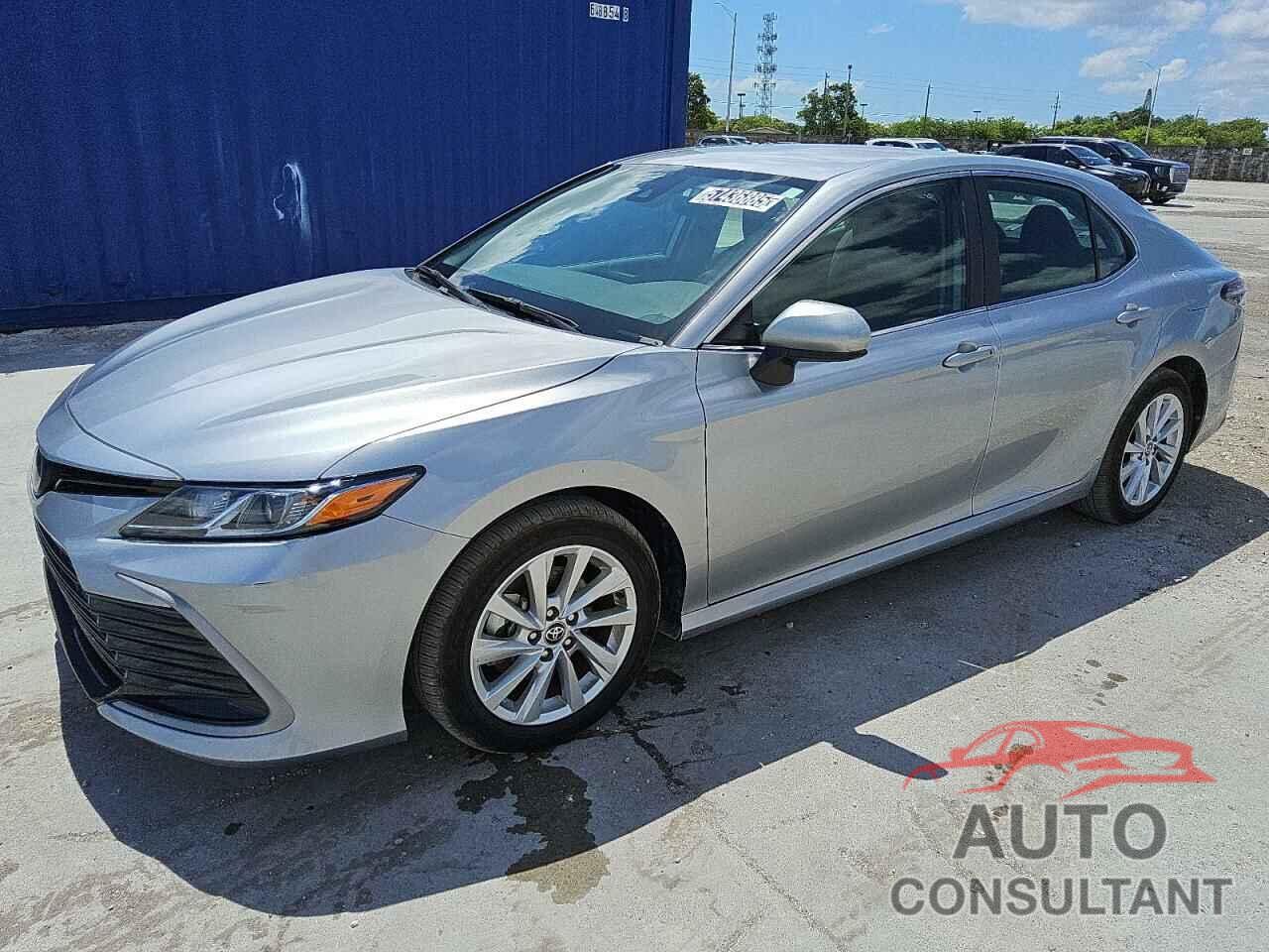 TOYOTA CAMRY 2024 - 4T1C11AK7RU852217