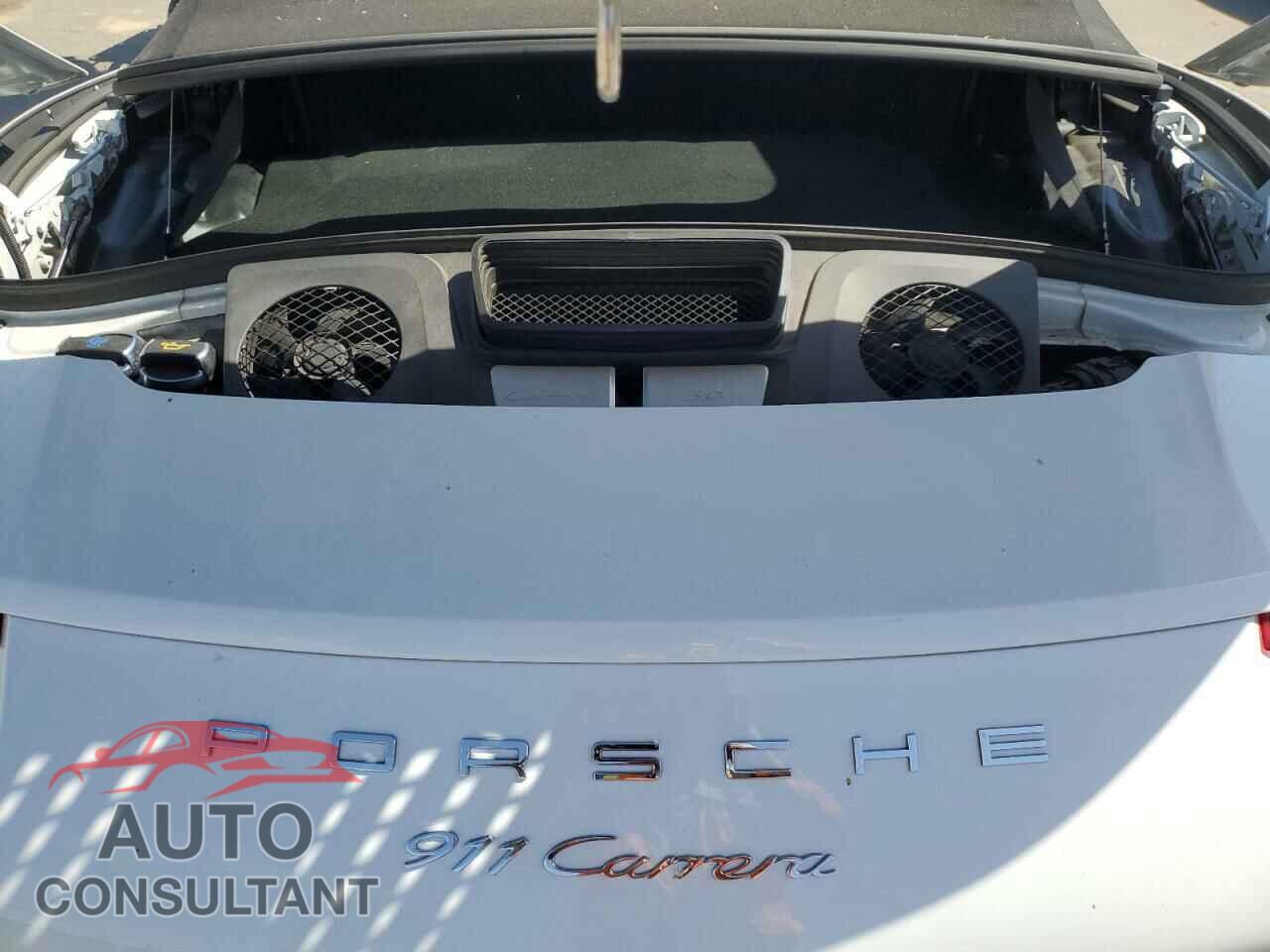 PORSCHE 911 2018 - WP0CA2A90JS138078