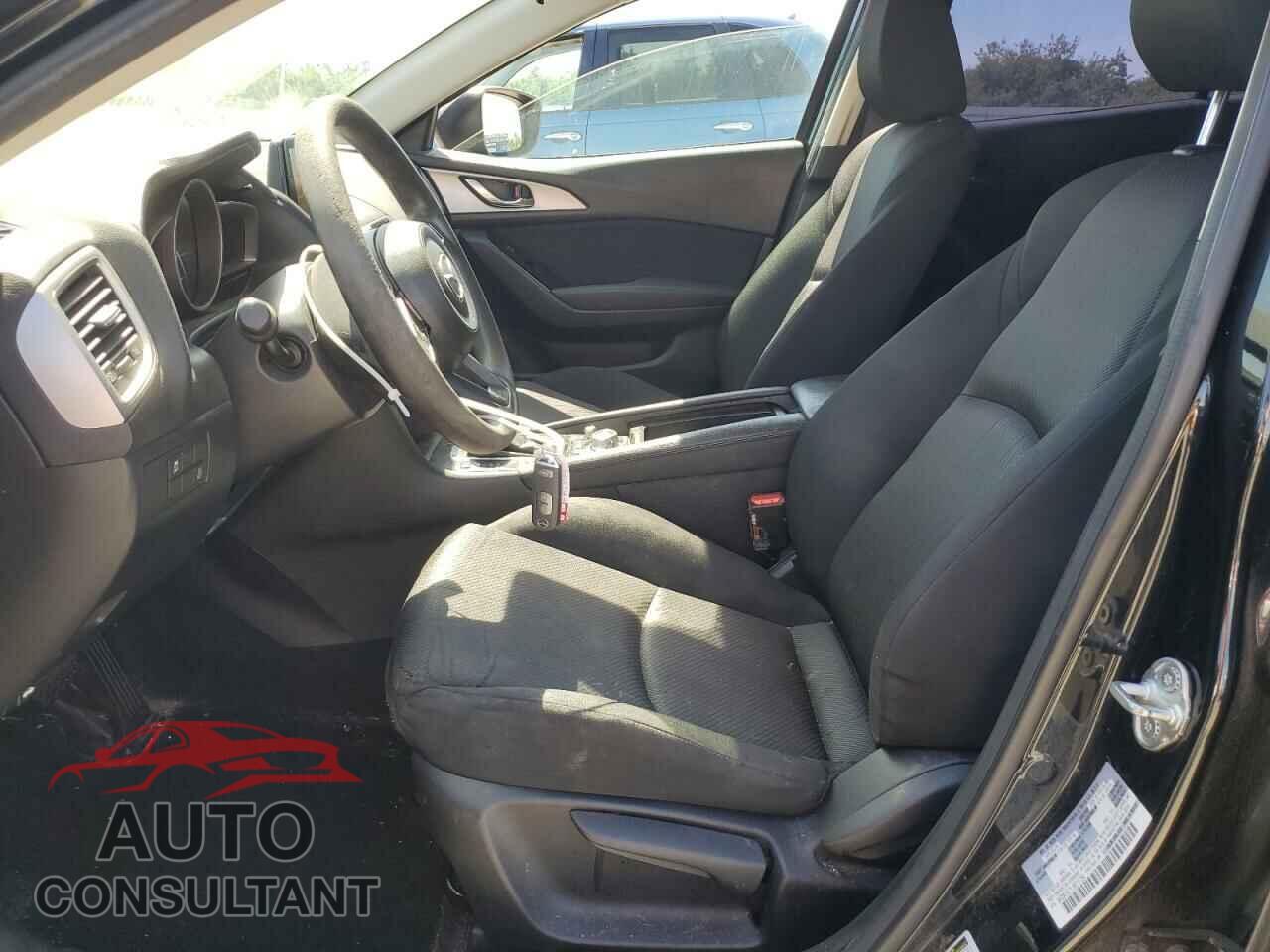 MAZDA 3 2018 - 3MZBN1K71JM211794